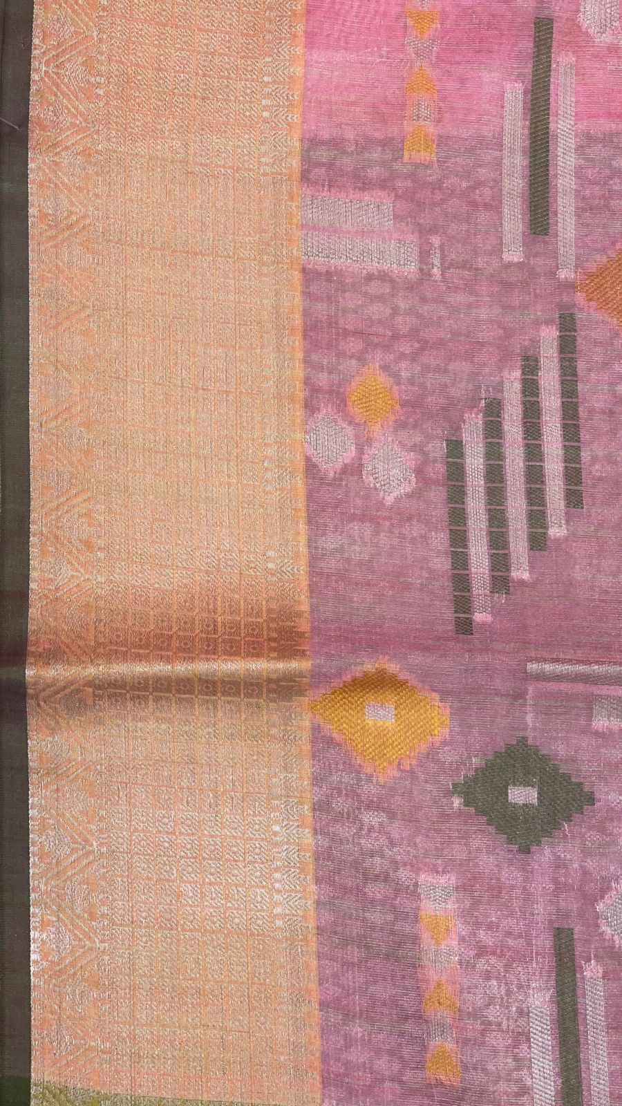 Faishana Presents Handwoven Pink Mulberry Silk Geometrical Motif Tilfi Zari Border With Parrot Green Blouse Banarasi Saree