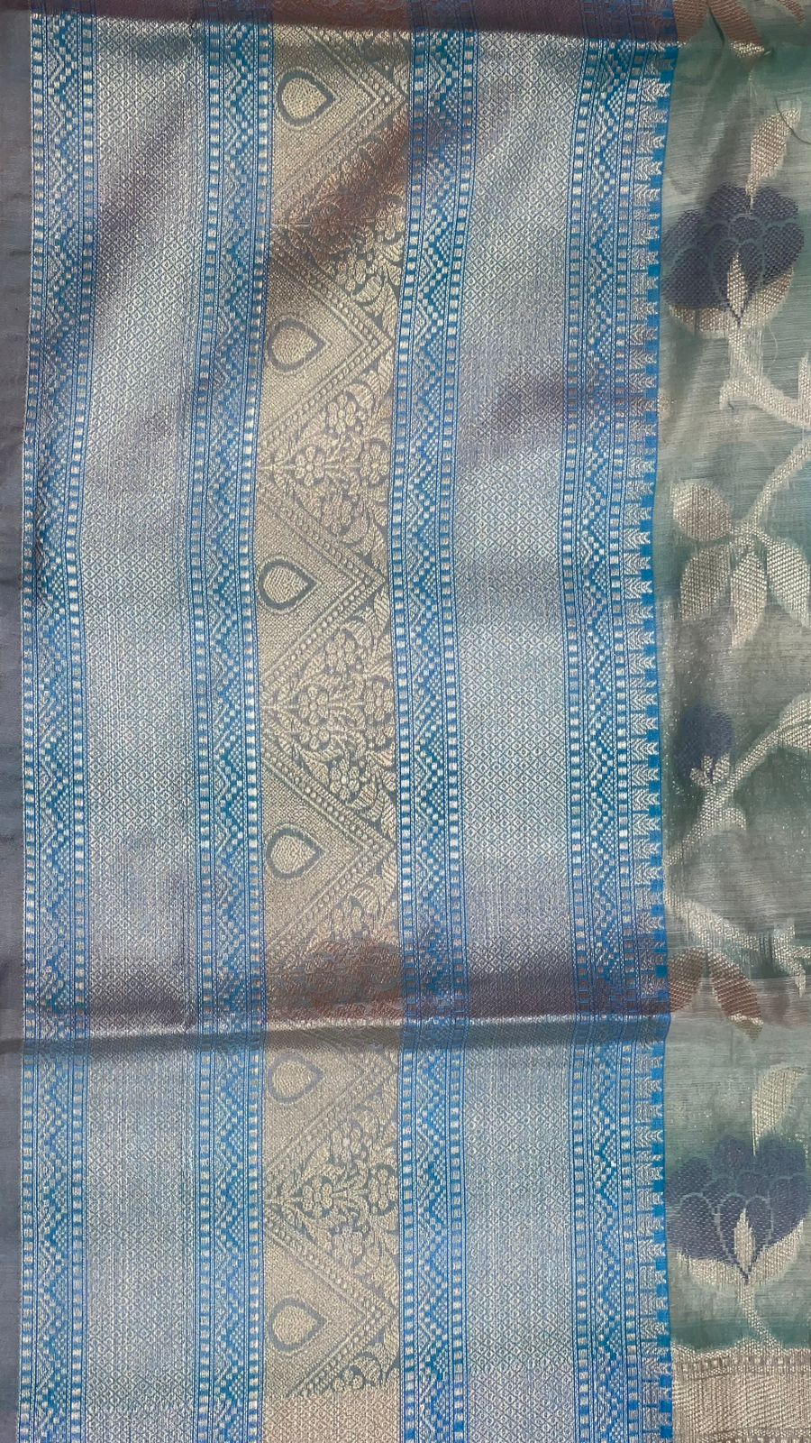 Grey Matka Silk Banarasi Sarees For Women GEMTKSLK_195