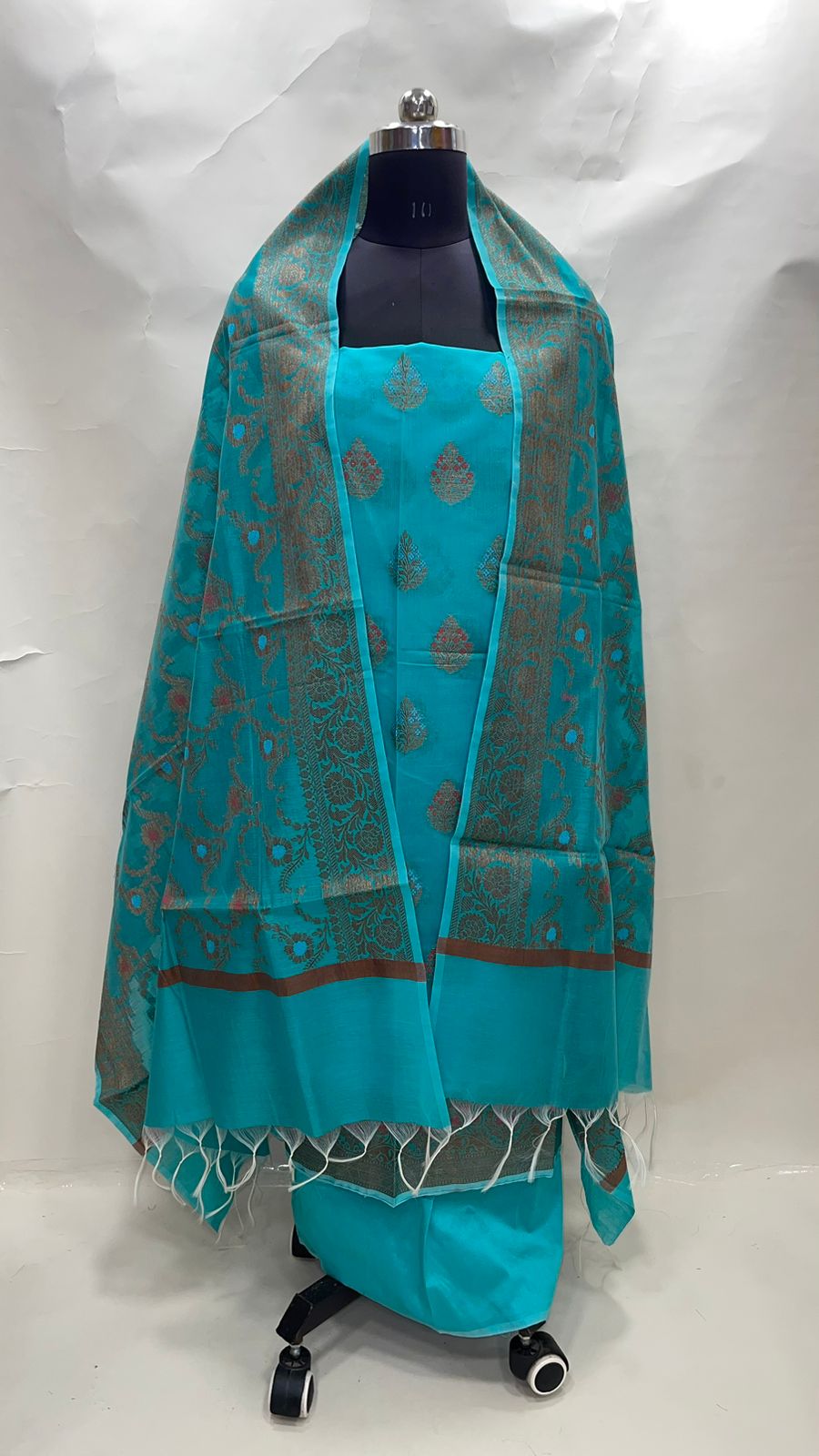 Faishana Presents Sky Blue Cotton Resham Copper Zari 3pcs Suit Set accompanied with Plain Bottom and Top Mina Resham Boota with Sky Blue Jaal Dupatta