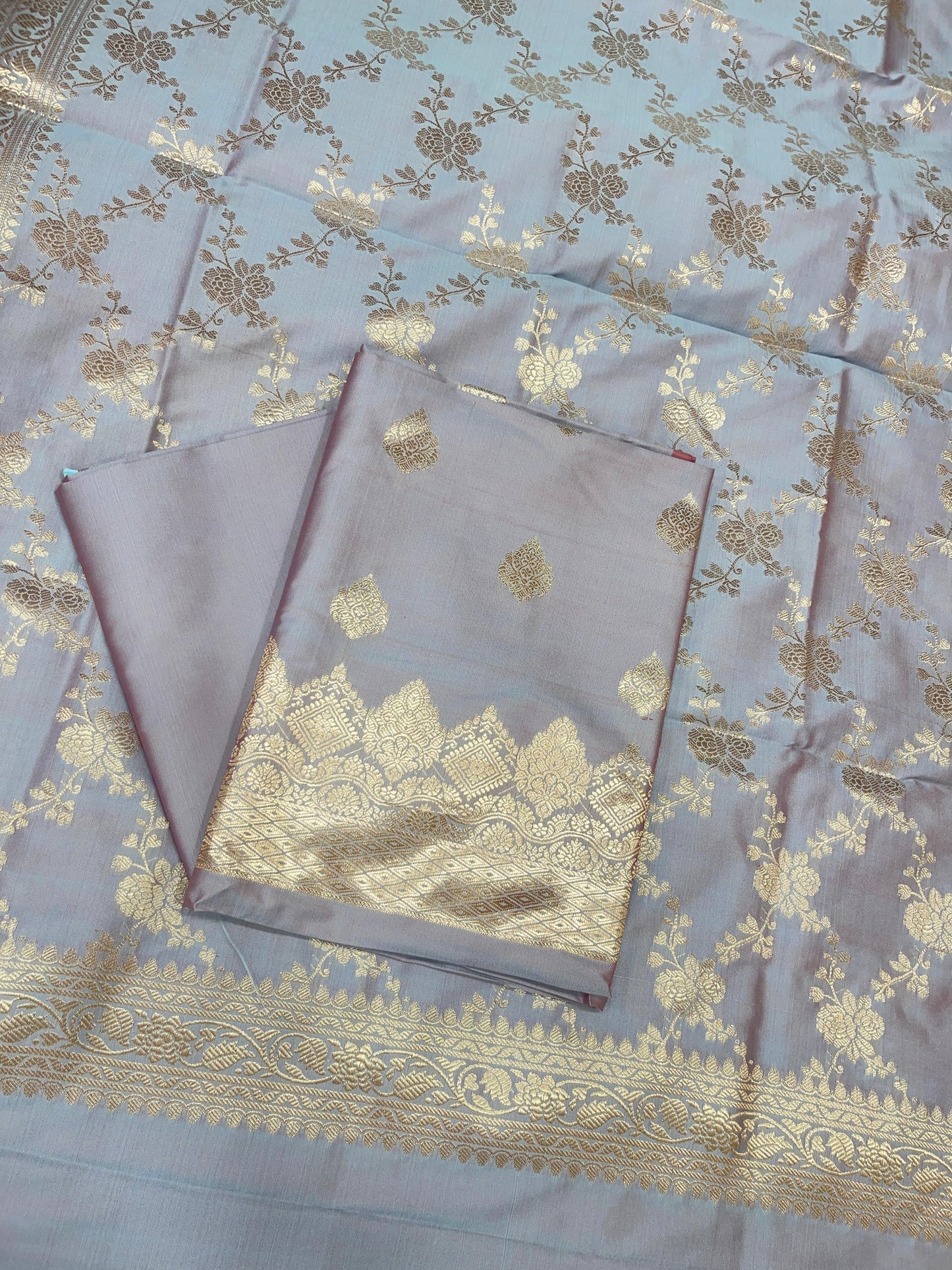 Light Purple Semi Katan Silk Handloom Banarasi 3 pcs Suit Set MUB_SK95