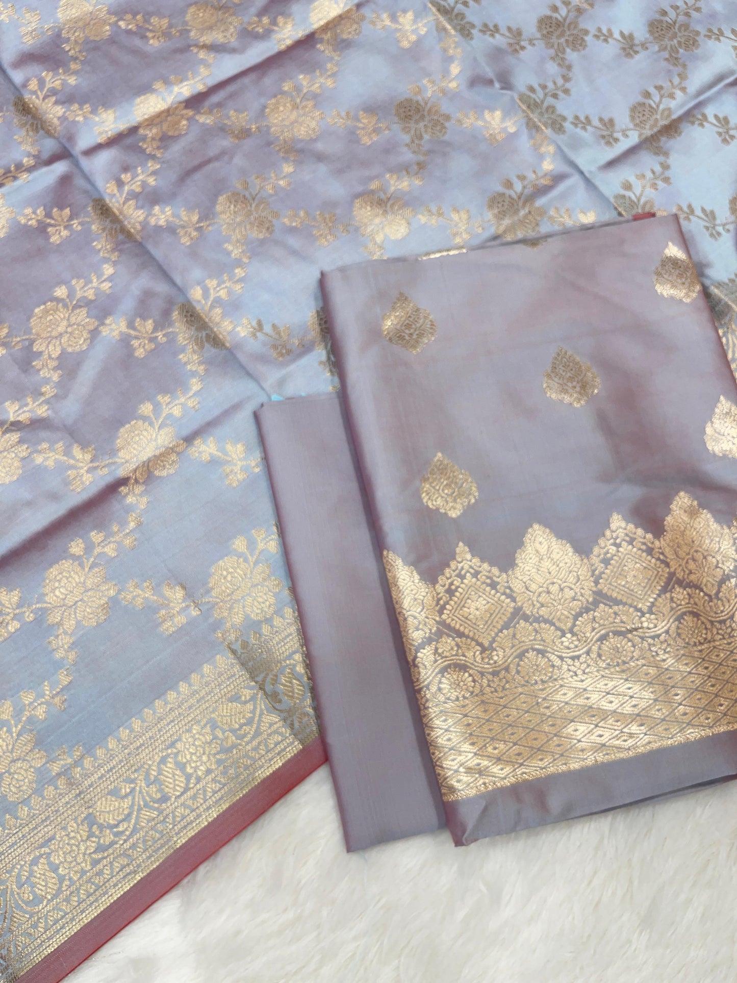 Light Purple Semi Katan Silk Handloom Banarasi 3 pcs Suit Set MUB_SK95