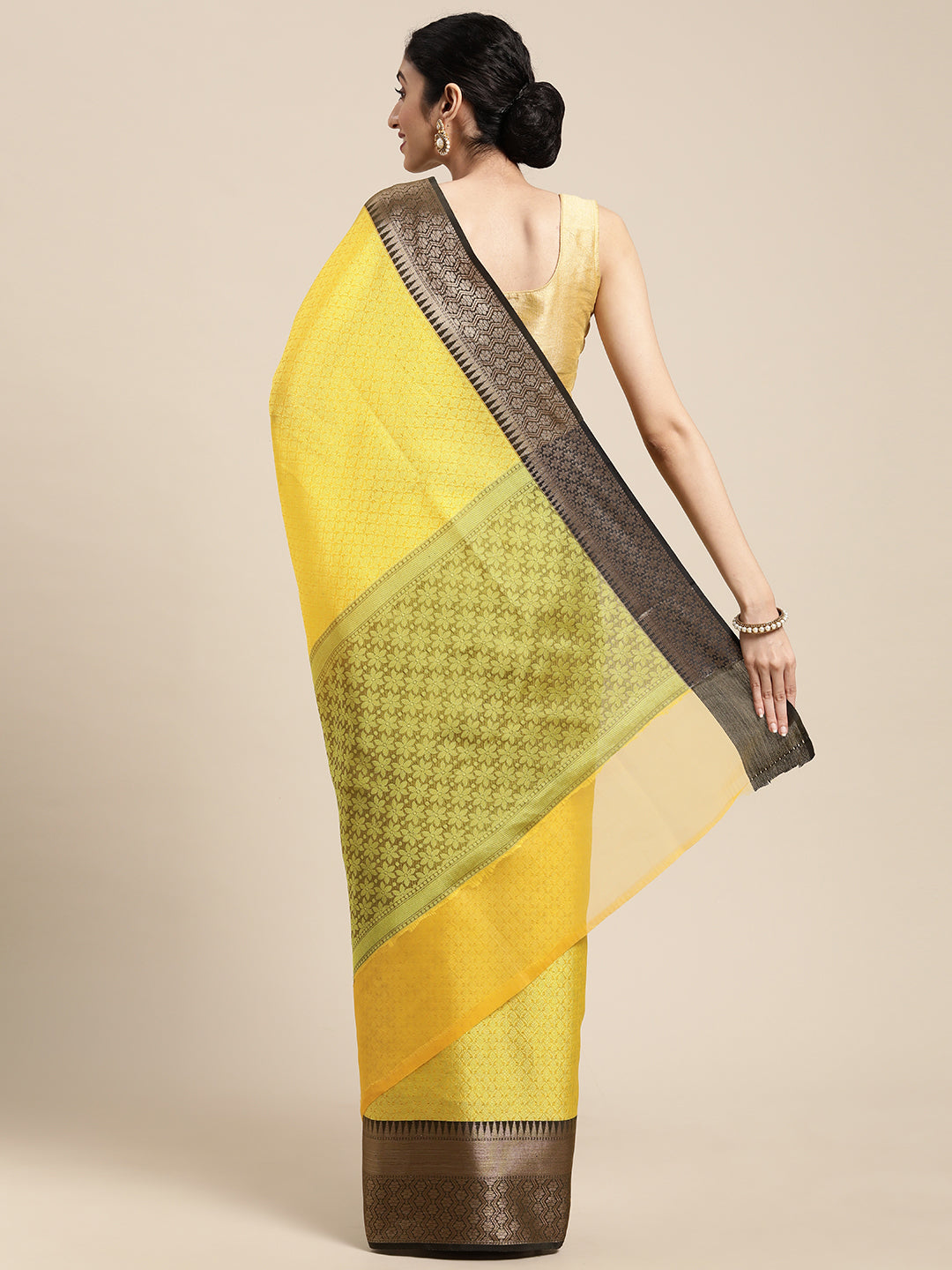 Gold Tanchoi Banarasi Sarees For Women GEBC4
