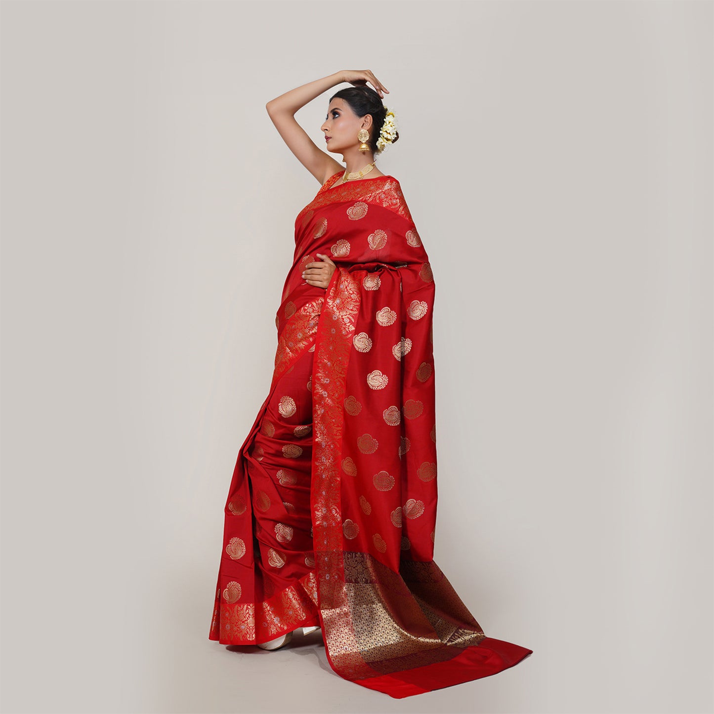 Faishana Presents Red Katan Silk Woven Gold Zari Silver Meena Border Handloom Banarasi Saree With Maroon Blouse Piece