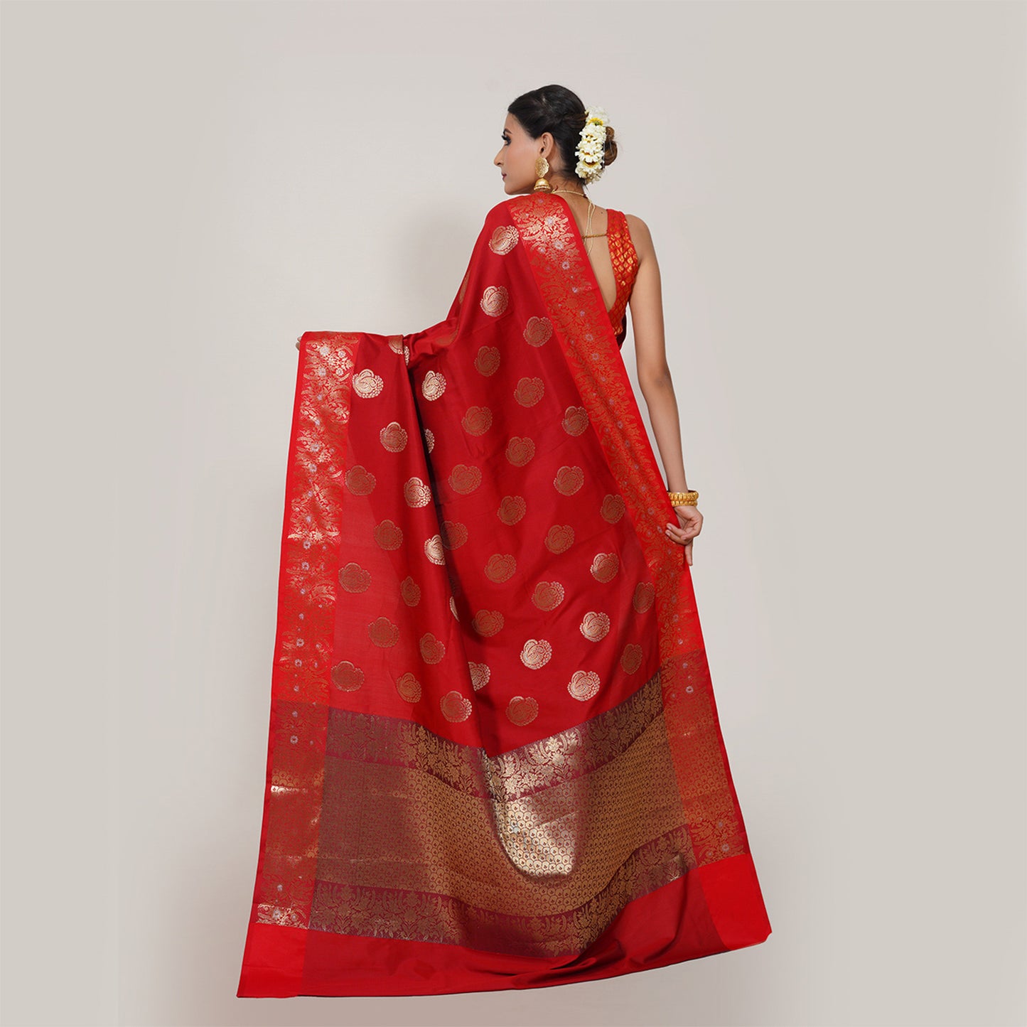 Faishana Presents Red Katan Silk Woven Gold Zari Silver Meena Border Handloom Banarasi Saree With Maroon Blouse Piece