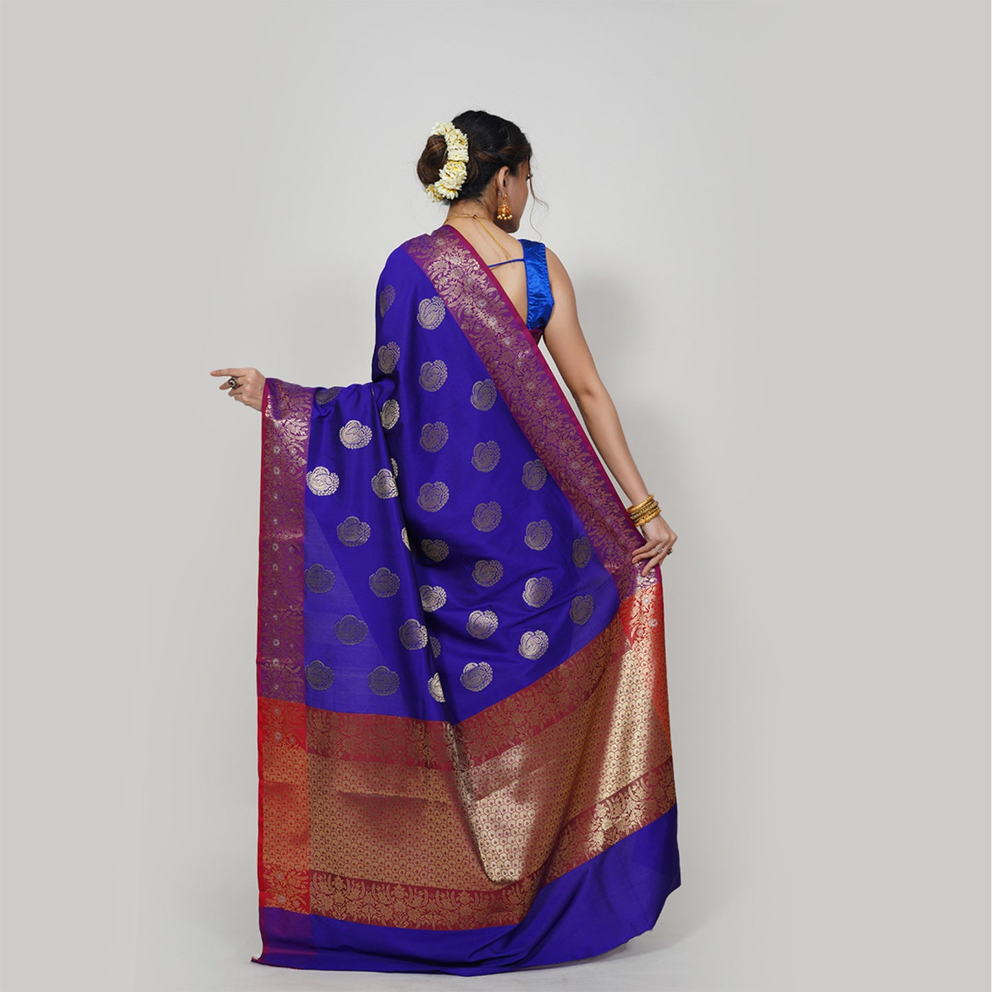 Faishana Presents Blue Katan Silk Woven Gold Zari Silver Meena Border Handloom Banarasi Saree With Maroon Blouse Piece