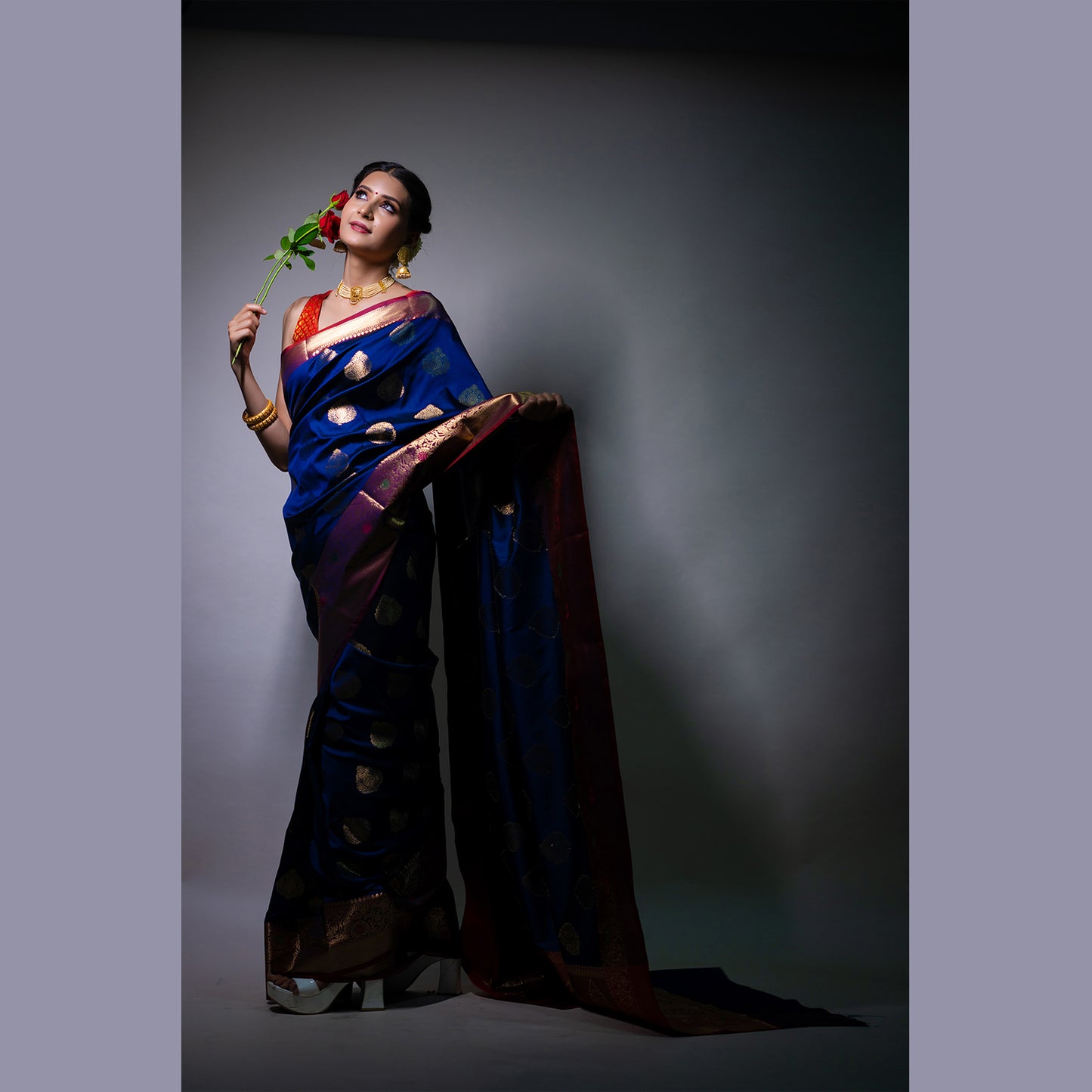 Faishana Presents Navy Blue Katan Silk Woven Gold Zari Meena Border Handloom Banarasi Saree With Maroon Blouse Piece