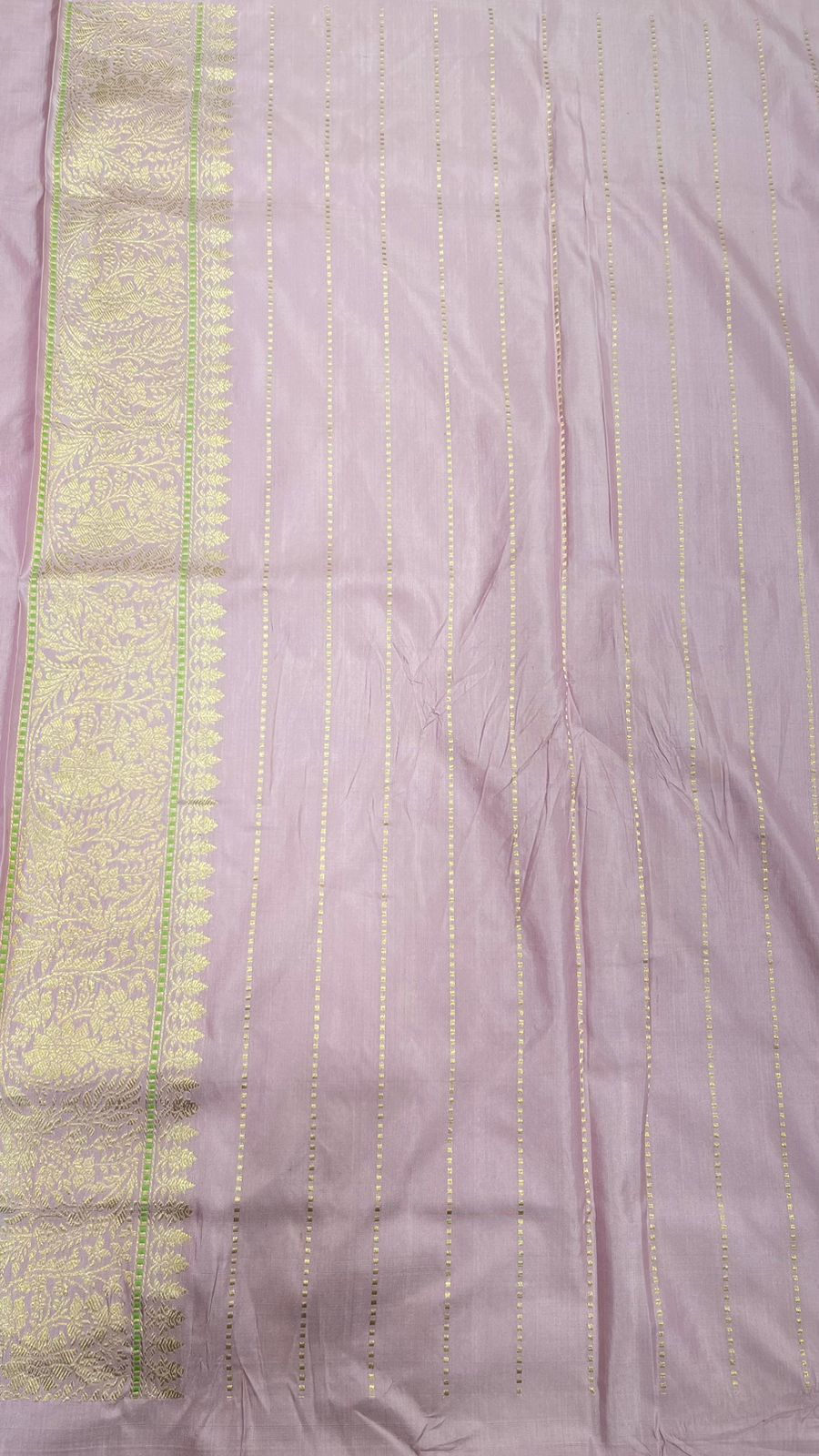 Enchanting Elegance: Faishana's Pure Handloom Katan Silk in Light Purple Meenakari Kadhwa Floral Jangla Booti Kadhwa Border and matching Purple Blouse