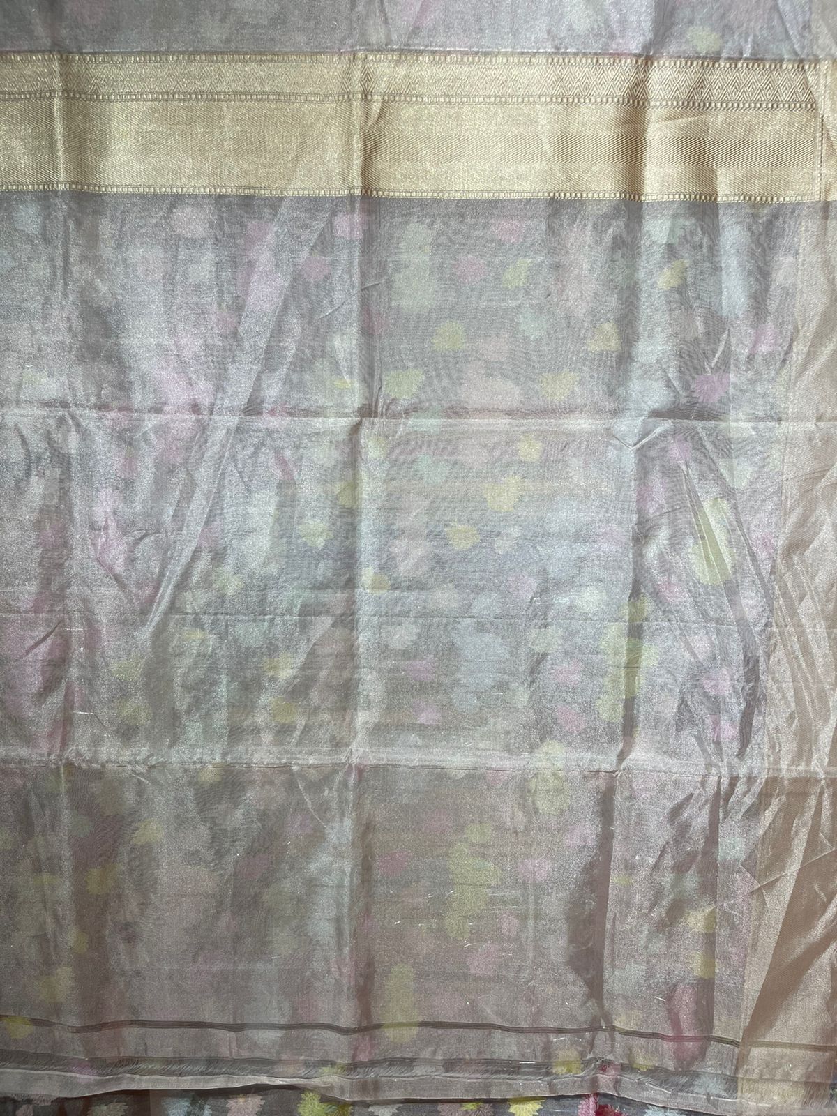 Faishana Pure Silk Handloom Beige Organza Silk Meenakari Booti Kadhwa Zari Border Banarasi Saree with Matching Beige Blouse