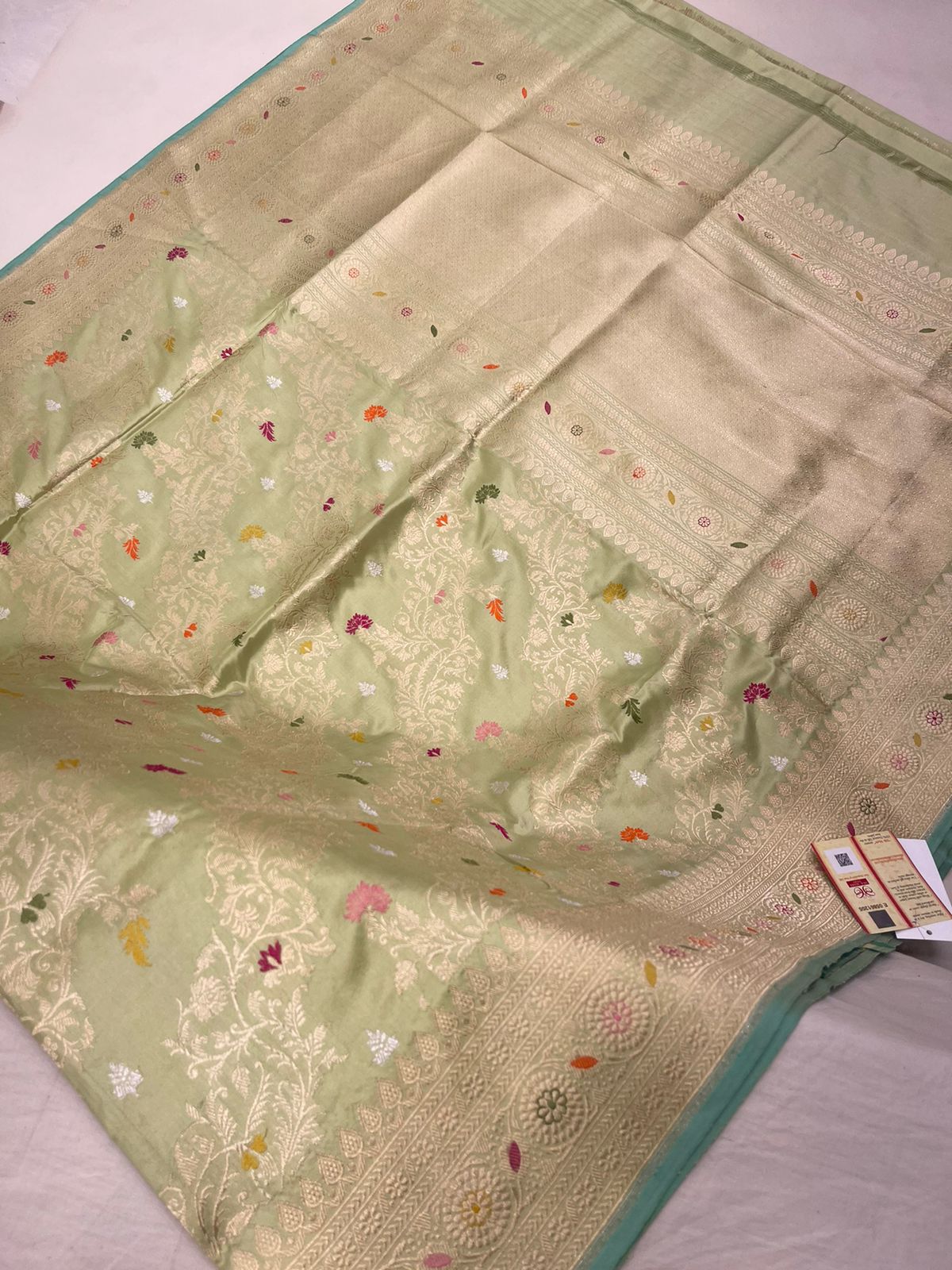 Faishana Pure Handloom Katan Silk Pista Green Jangla Meenakari with Kadhwa Border and Pista Blouse Banarasi Saree