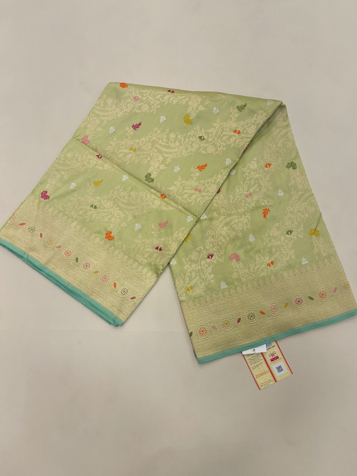 Faishana Pure Handloom Katan Silk Pista Green Jangla Meenakari with Kadhwa Border and Pista Blouse Banarasi Saree