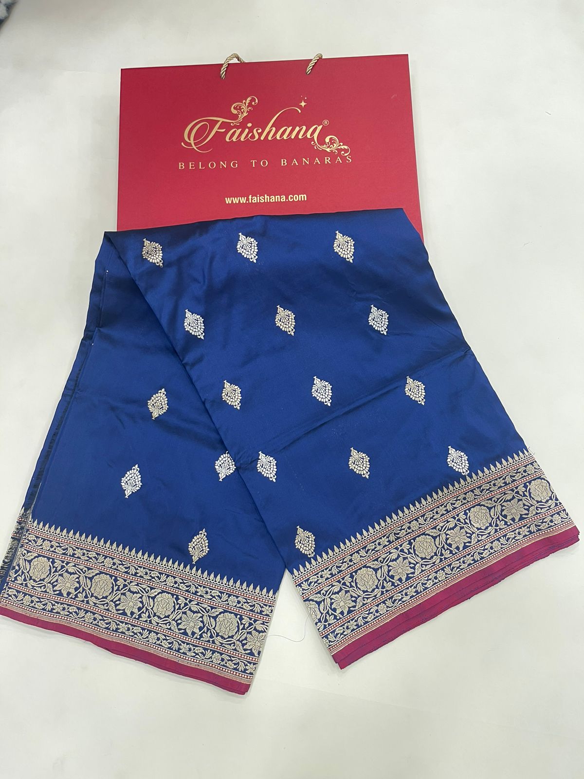 Regal Elegance: Faishana's Pure Silk Handloom Katan Navy Blue Saree with Silver-Gold Booti and Kadhwa Zari Border Paired with Navy Blue Kadhwa Blouse