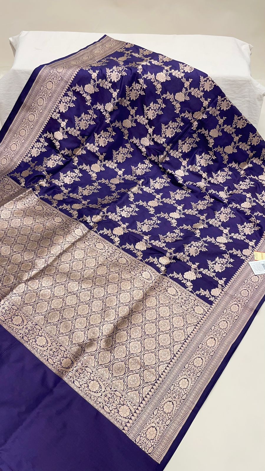Faishana Pure Silk Handloom Uppada Navy Blue with Silver Zari Kadhwa Jaal Rich Pallu and Kadhwa Blouse Banarasi Saree