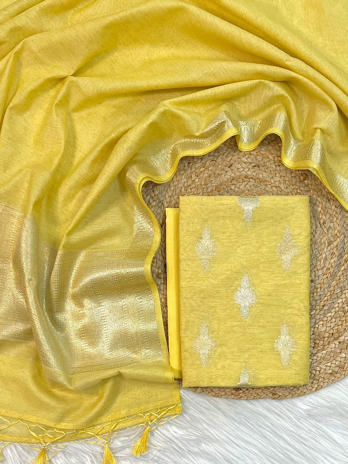 Yellow Linen Dupion Booti With Contrast Dye Dupatta Banarasi 3 Pcs Suit Set 1100SKL_LN21