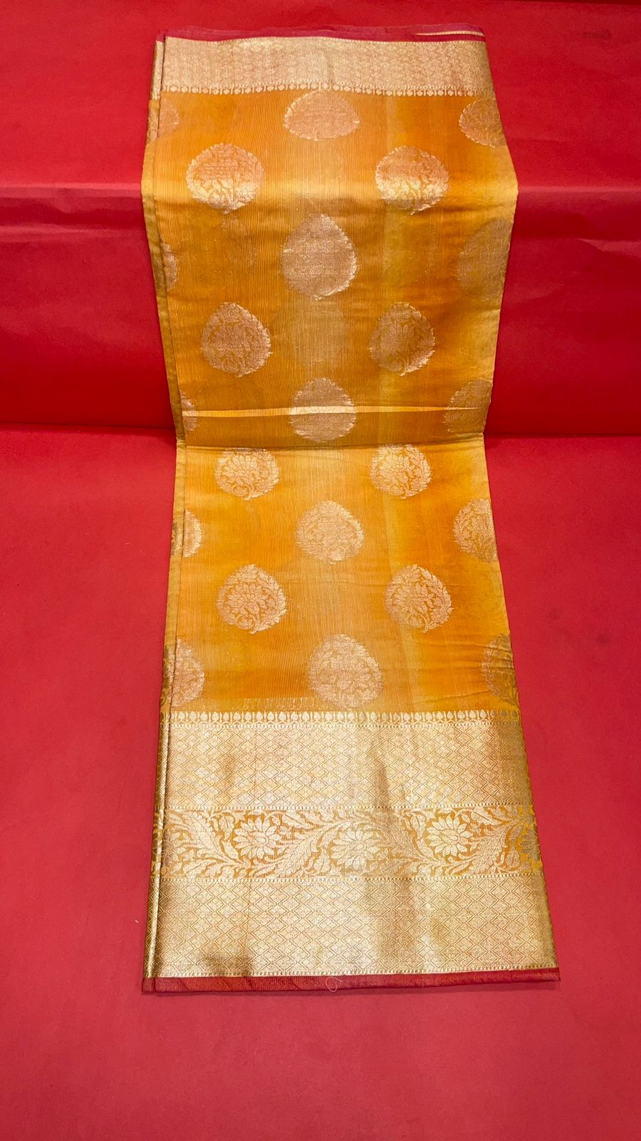 Faishana Presents Handwoven Gold Matka Silk Boota Skirt Border With Gold Blouse Banarasi Saree