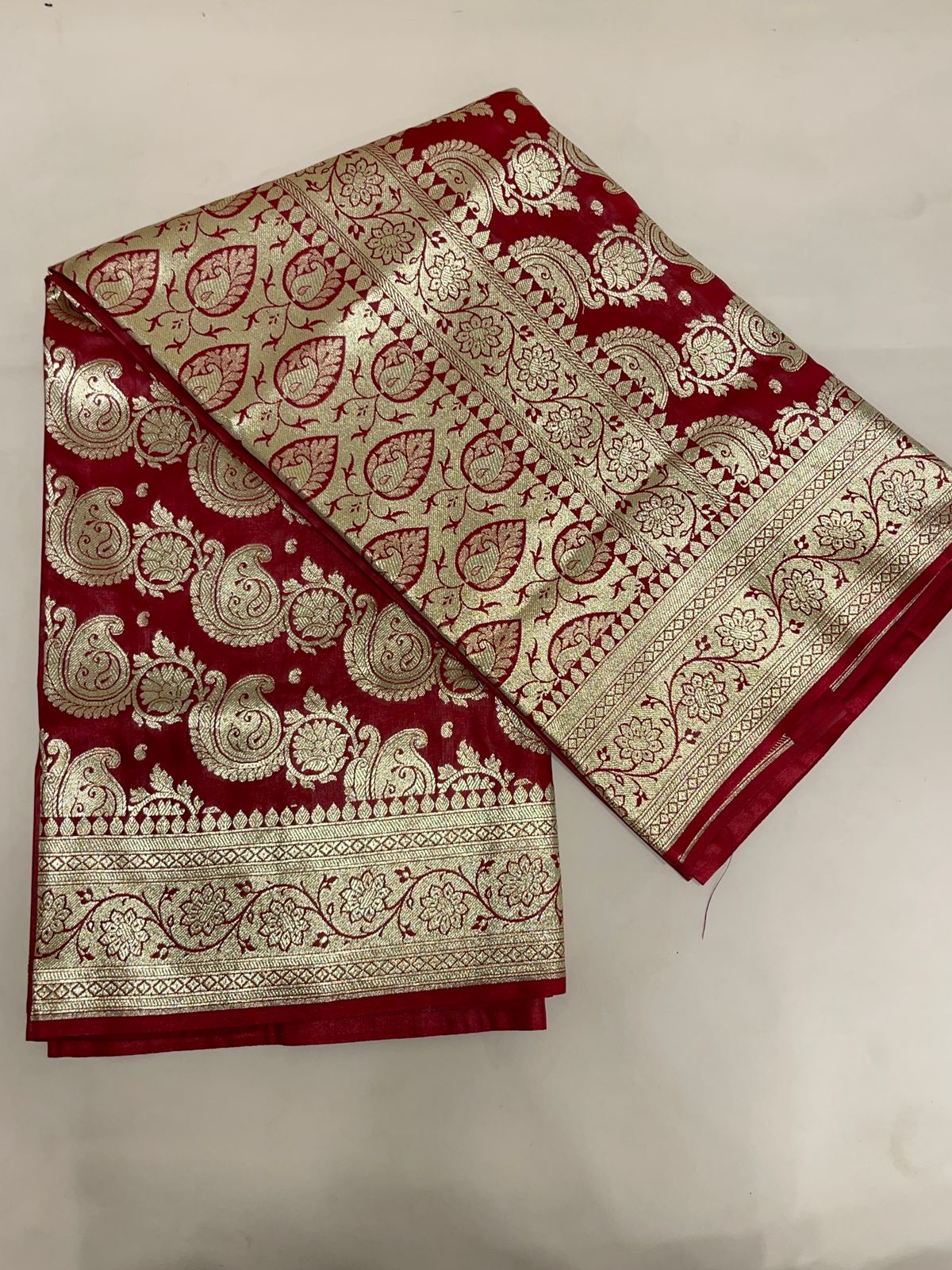 Faishana Presents Maroon Satin Silk Diagonal Zari Jaal Banarasi saree with Maroon Blouse