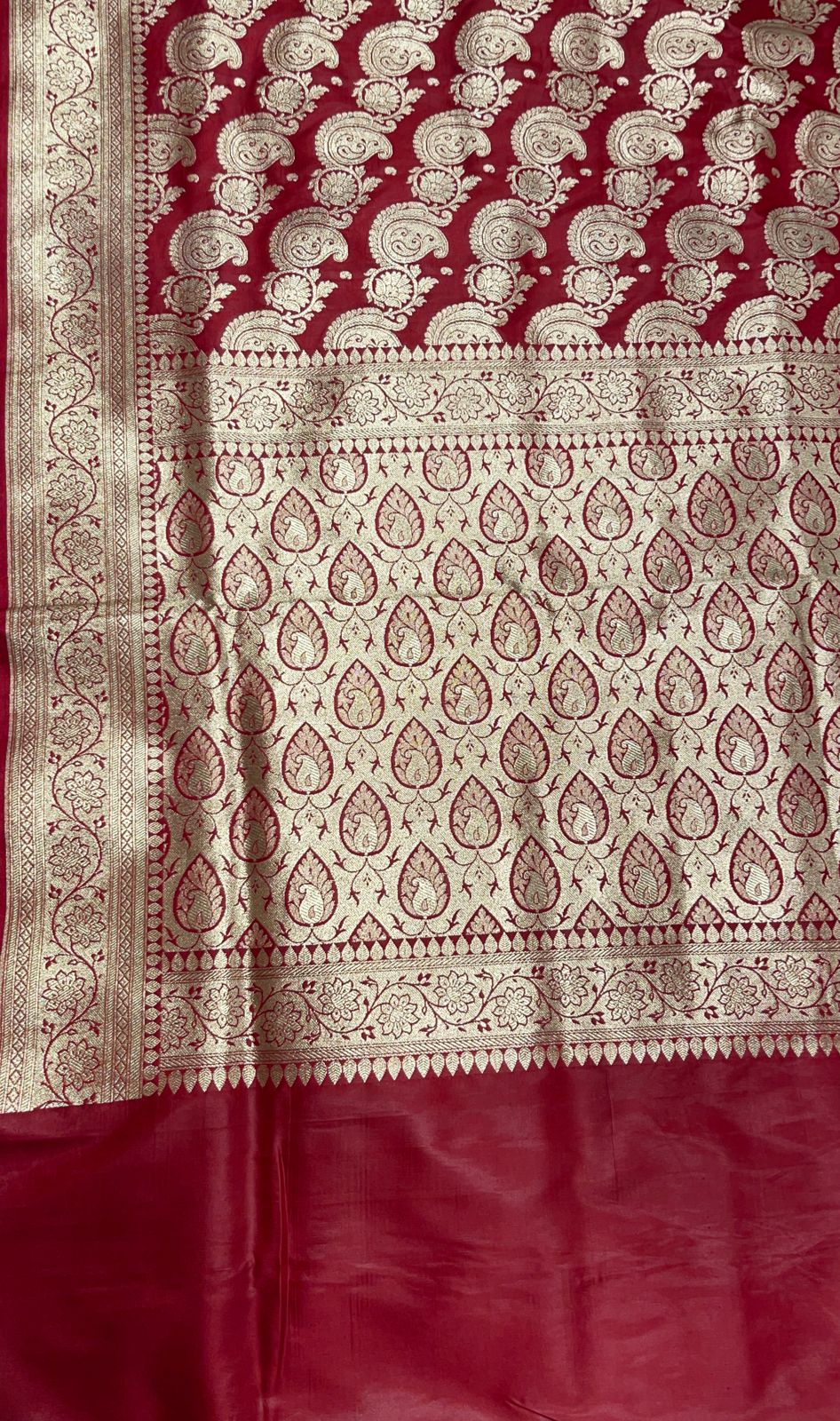 Faishana Presents Maroon Satin Silk Diagonal Zari Jaal Banarasi saree with Maroon Blouse