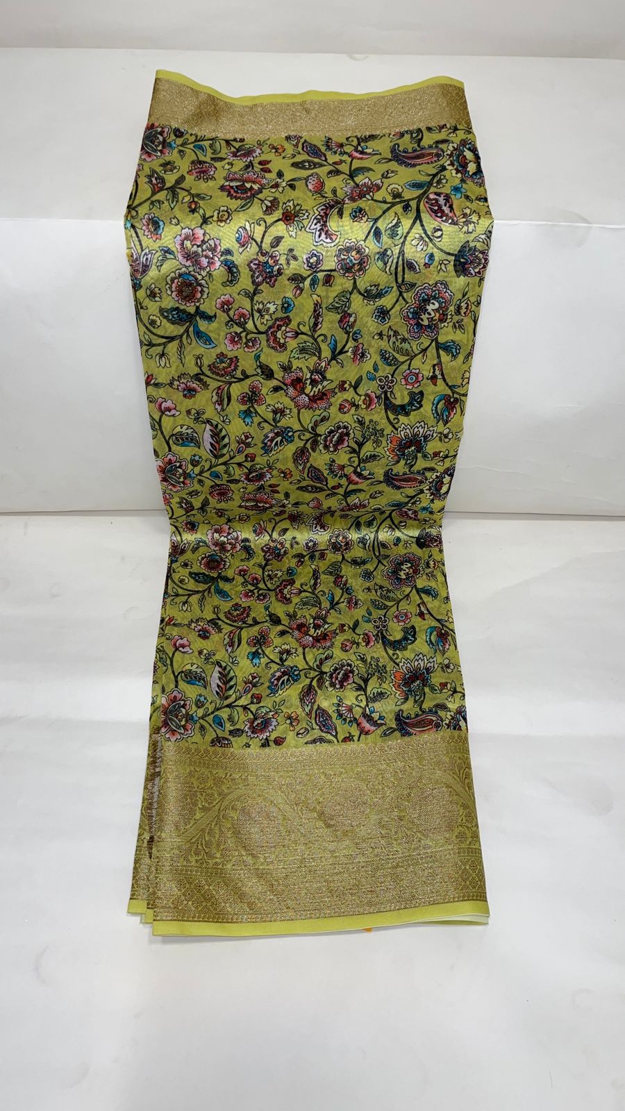 Faishana Presents Yellow Warm Silk Floral Digital Print Tilfi Jaal Copper Zari Border Banarasi Saree with Floral Print Booti Yellow Blouse