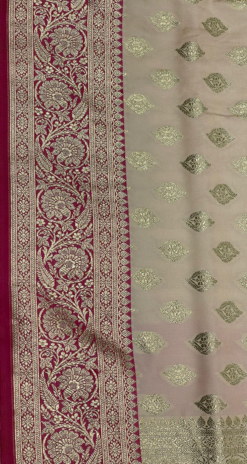 Faishana Presents Off-White Katan Silk Floral Light Gold Zari Booti with Contrast Magenta Floral Pallu Banarasi saree and Magenta Blouse