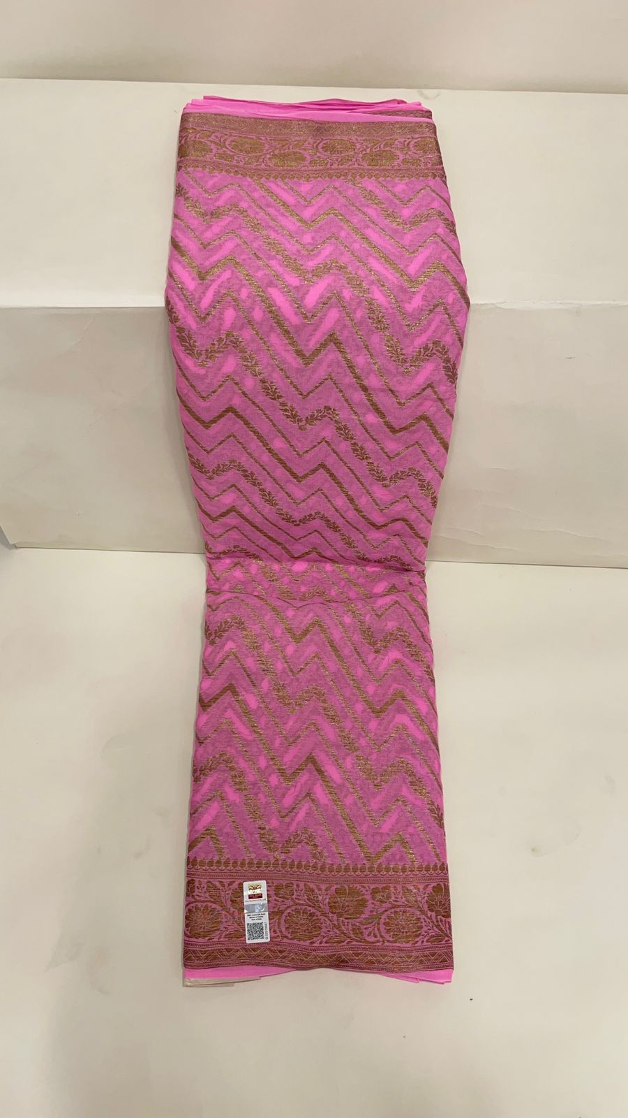 Faishana Pure Handloom Pink Chiffon Copper Zari Zig-Zag with Floral Copper Zari Jaal Anchal and Zari Border with Pink Blouse