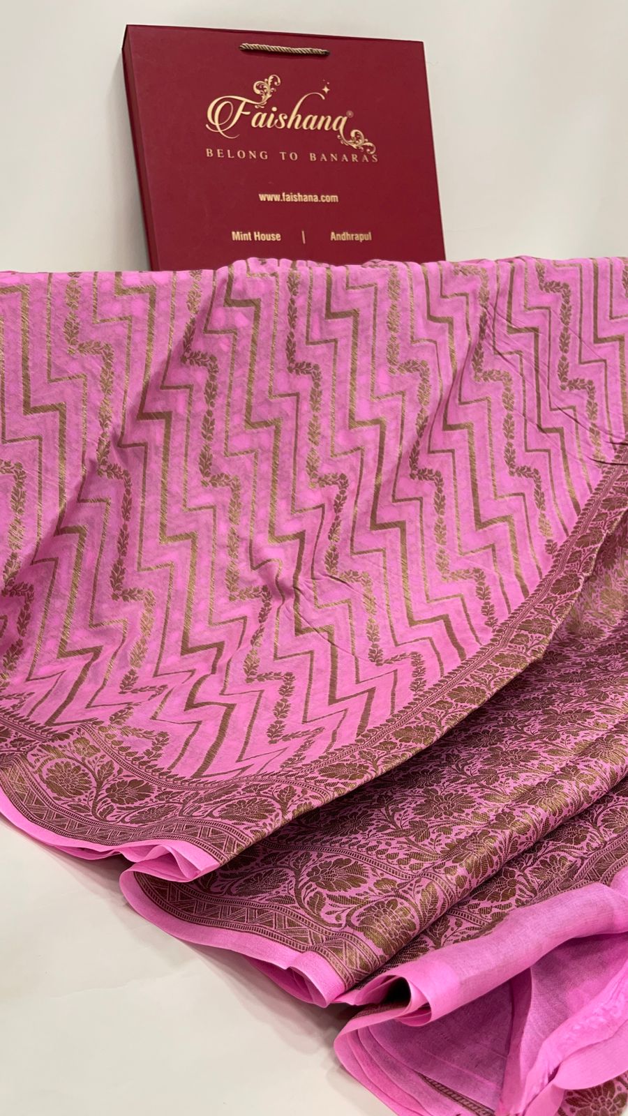 Faishana Pure Handloom Pink Chiffon Copper Zari Zig-Zag with Floral Copper Zari Jaal Anchal and Zari Border with Pink Blouse