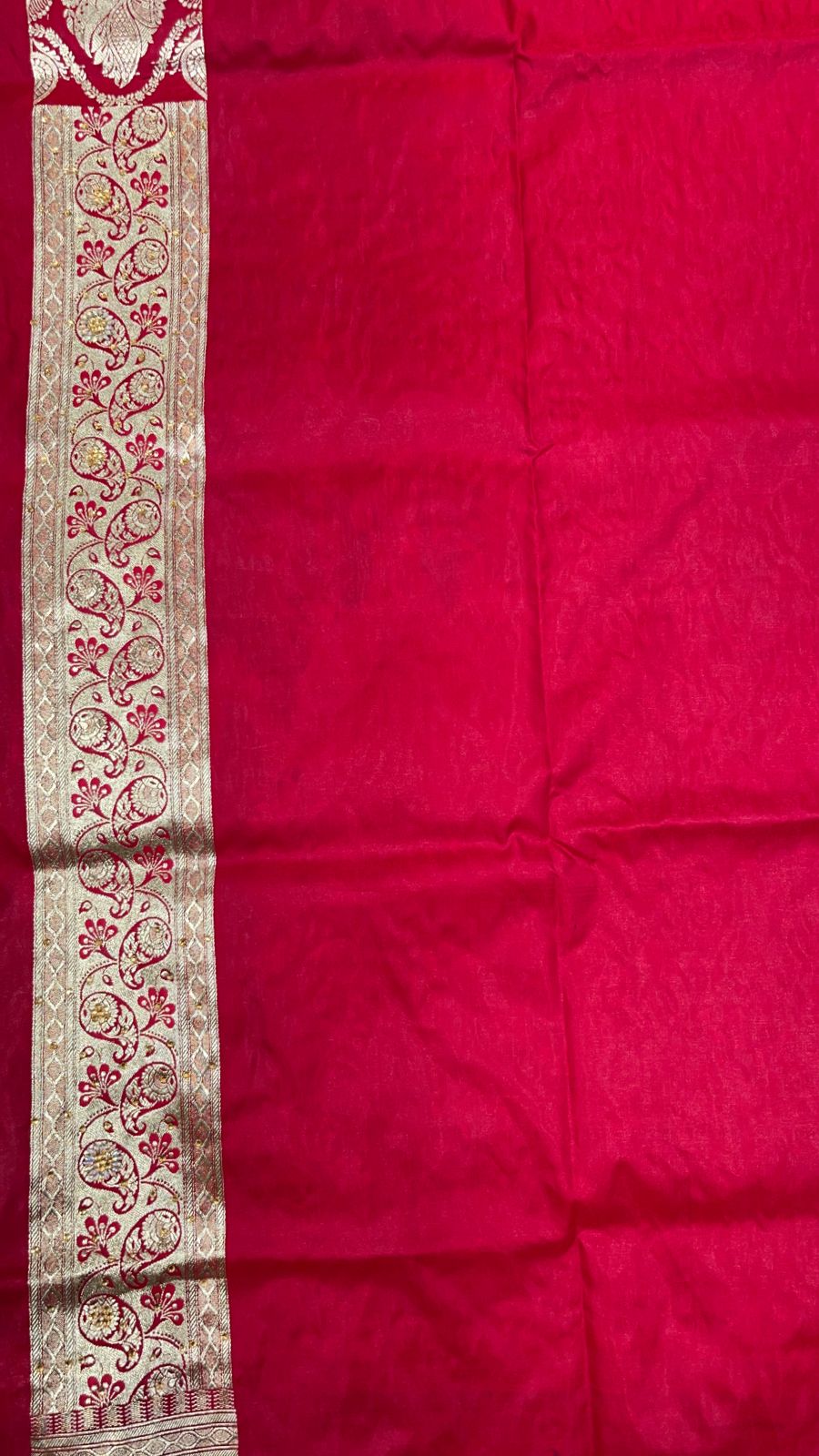 Faishana Presents Indigo Blue Stone Work Golden Zari Booti with Contrast Maroon Paisley Lehariya Pallu Zari Border with Maroon Blouse Banarasi Saree