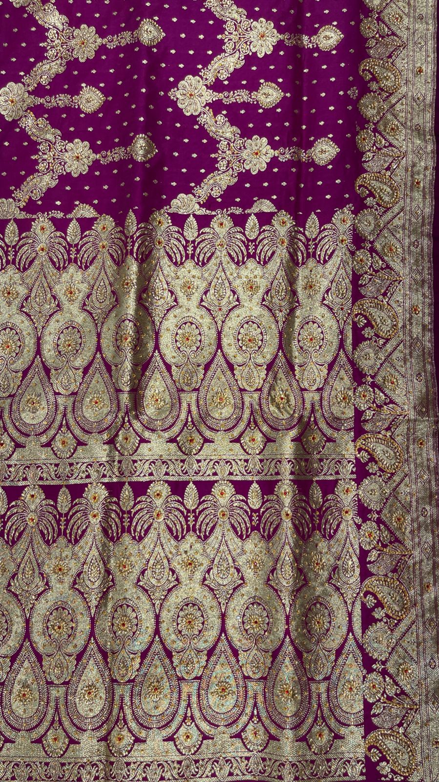 Faishana Presents Purple Stone Work Golden Zari Zig-Zag Stripe Booti Jaal with Floral Heavy Pallu Zari Border with Purple Blouse Banarasi Saree