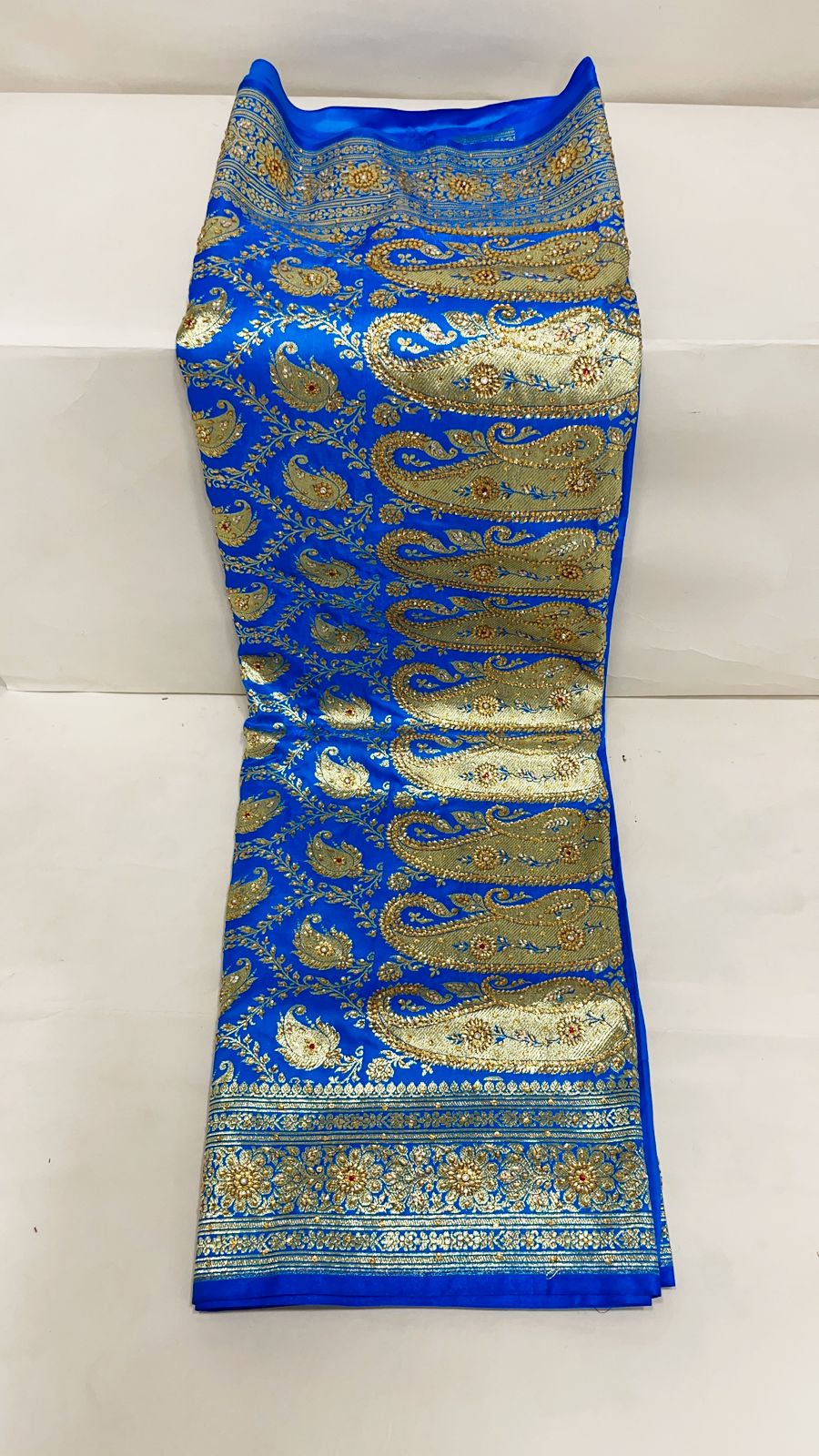 Faishana Presents Turqouise Blue Stone Work Golden Zari Booti Jaal with Paisely Boota Pallu Zari Border Banarasi Saree