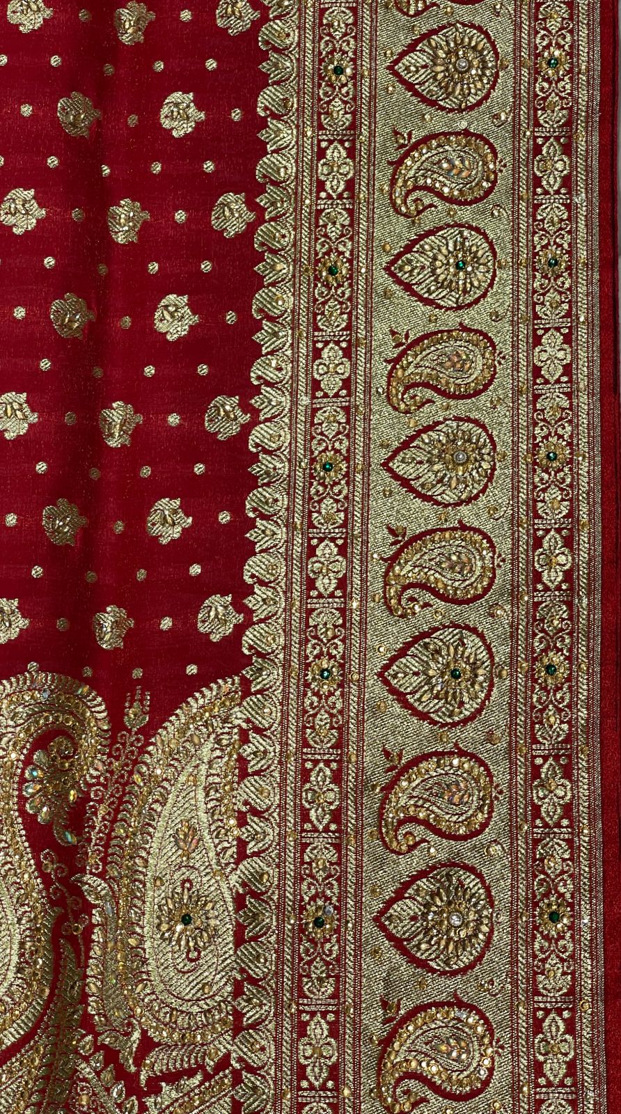 Faishana Presents Maroon Stone Work Golden Zari Half-Half Patli Booti Zari Border with Maroon Blouse Banarasi Saree