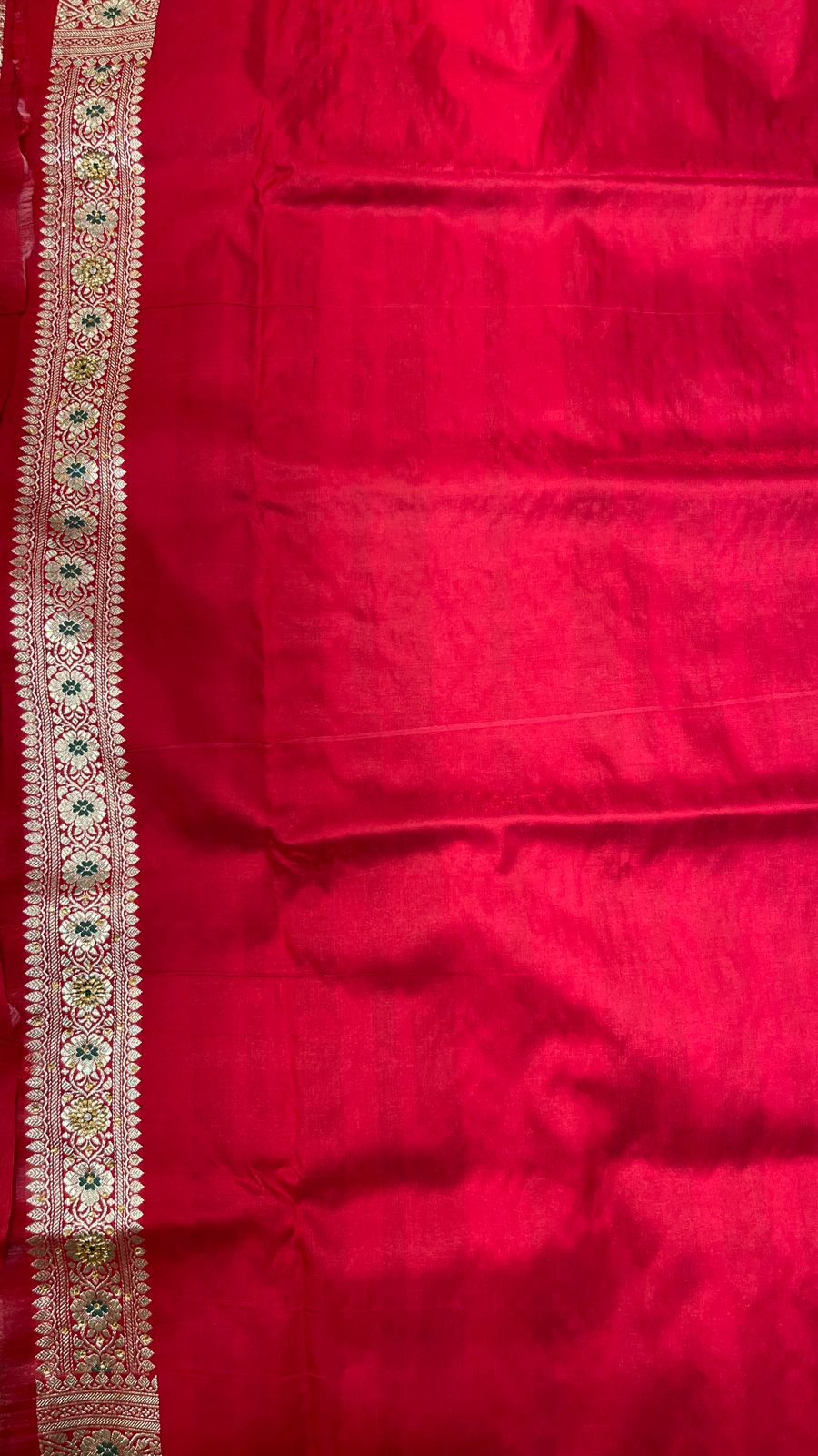 Faishana Presents Red Stone Work Golden Zari Mina Floral Booti Jaal with Paisley Mina Pallu Zari Border and Red Blouse Banarasi Saree