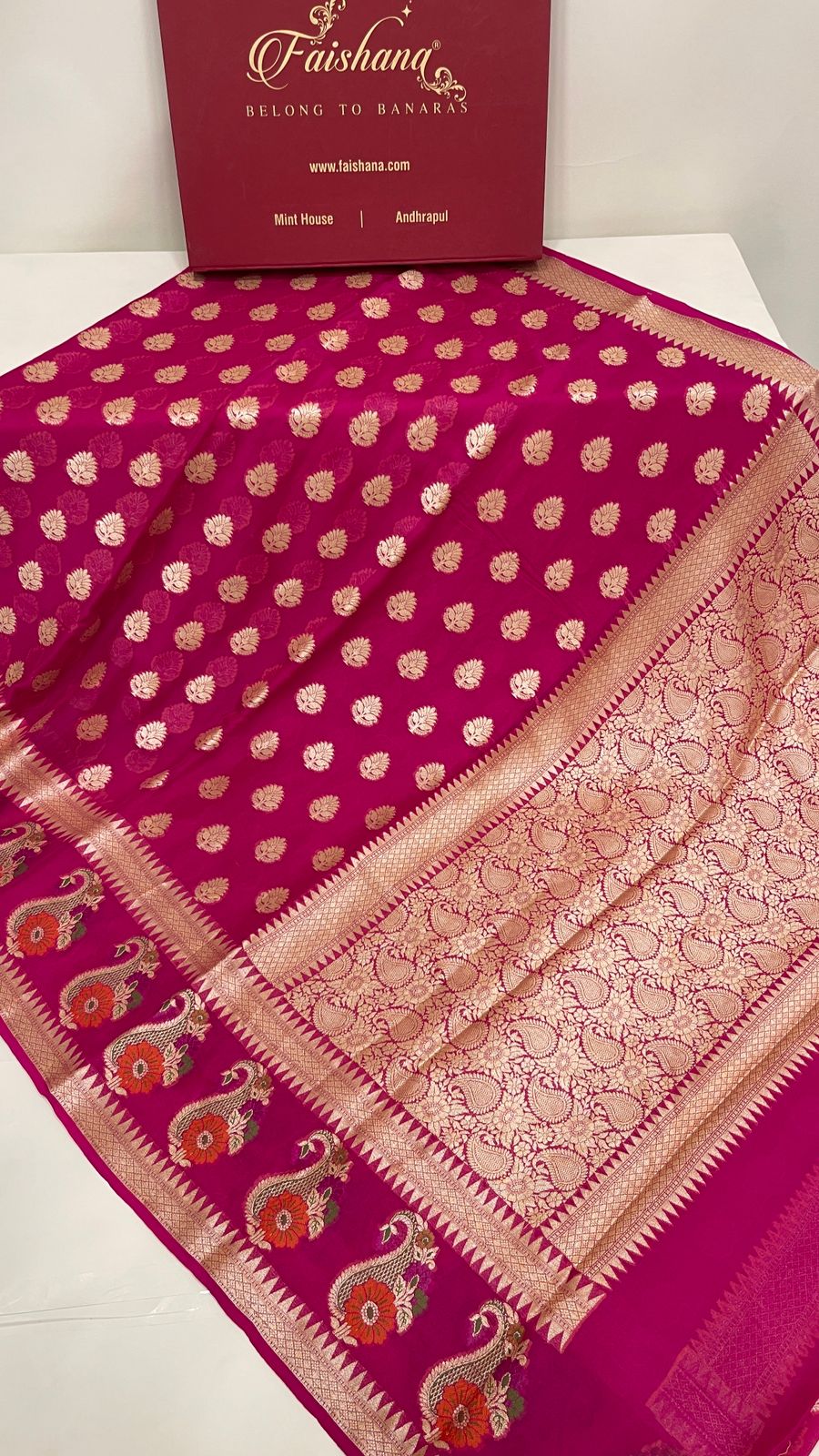 Faishana Pure Handloom Magenta Chiffon Floral Zari Booti with Floral Mina Boota Skirt Zari Border and Paisley Zari Jaal Pallu with Magenta Blouse