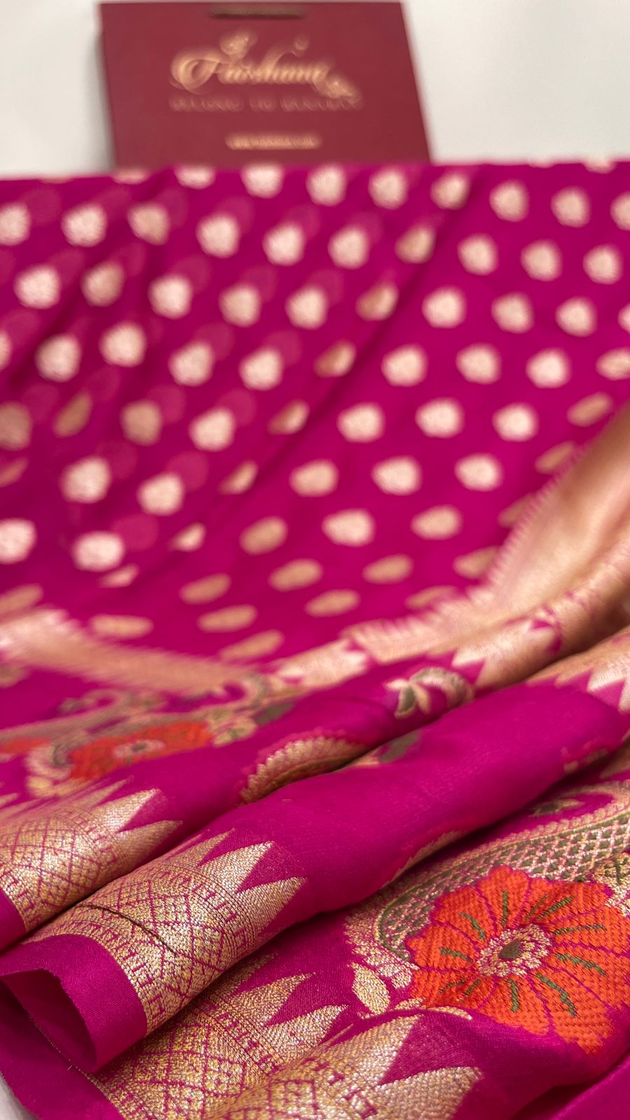 Faishana Pure Handloom Magenta Chiffon Floral Zari Booti with Floral Mina Boota Skirt Zari Border and Paisley Zari Jaal Pallu with Magenta Blouse