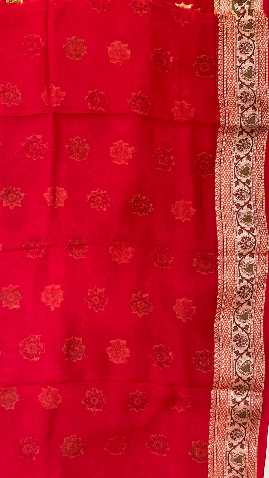 Faishana Pure Handloom Red Chiffon Resham Zari Chunri Mina Booti with Dual Mina Resham Zari Boota Anchal and Floral Zari Border with Red Blouse
