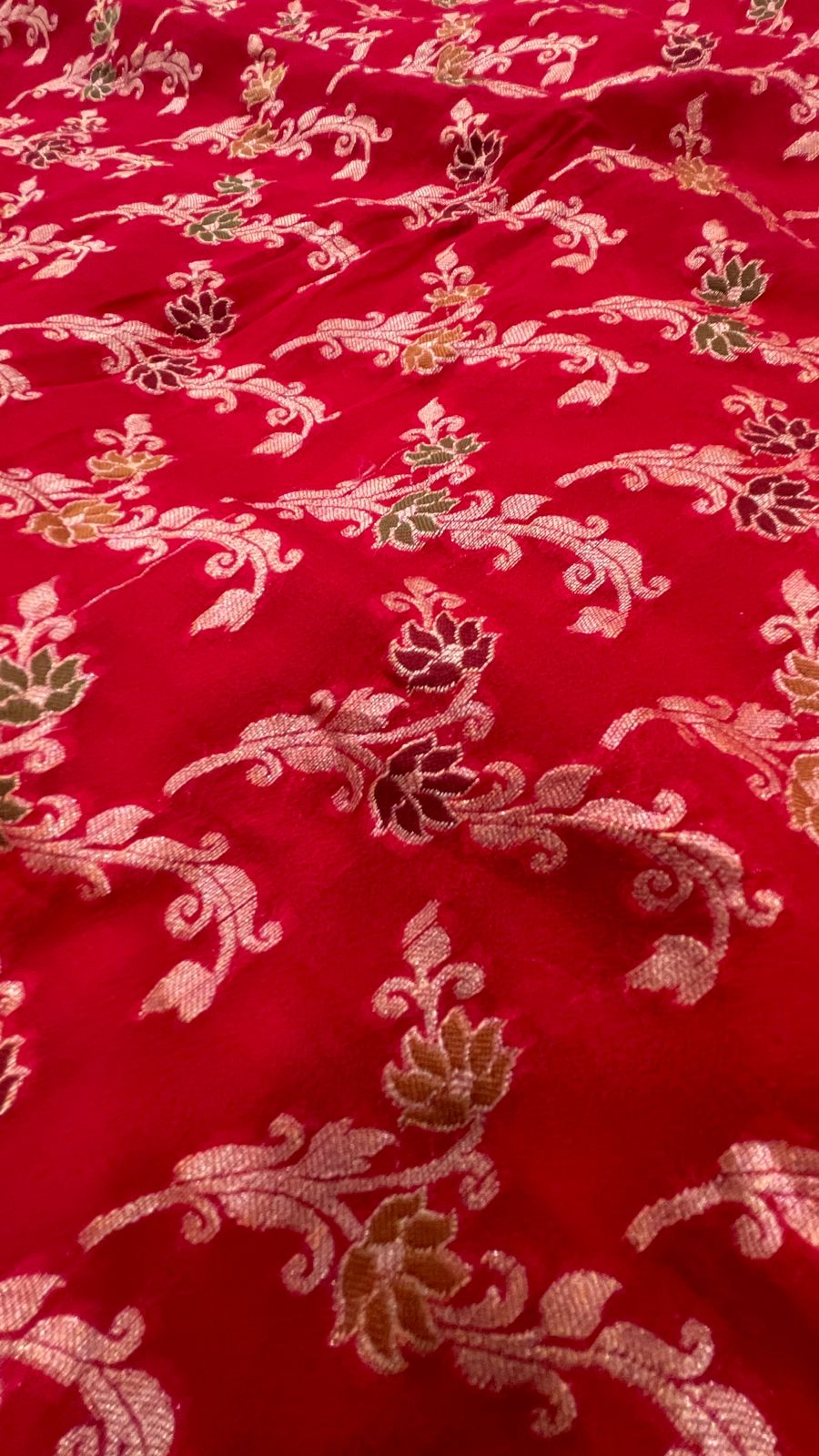 Faishana Pure Handloom Red Chiffon Alfi Mina Zari Jaal Minakari Zari Border and Floral Big Boota Mina Pallu Saree with Red Blouse