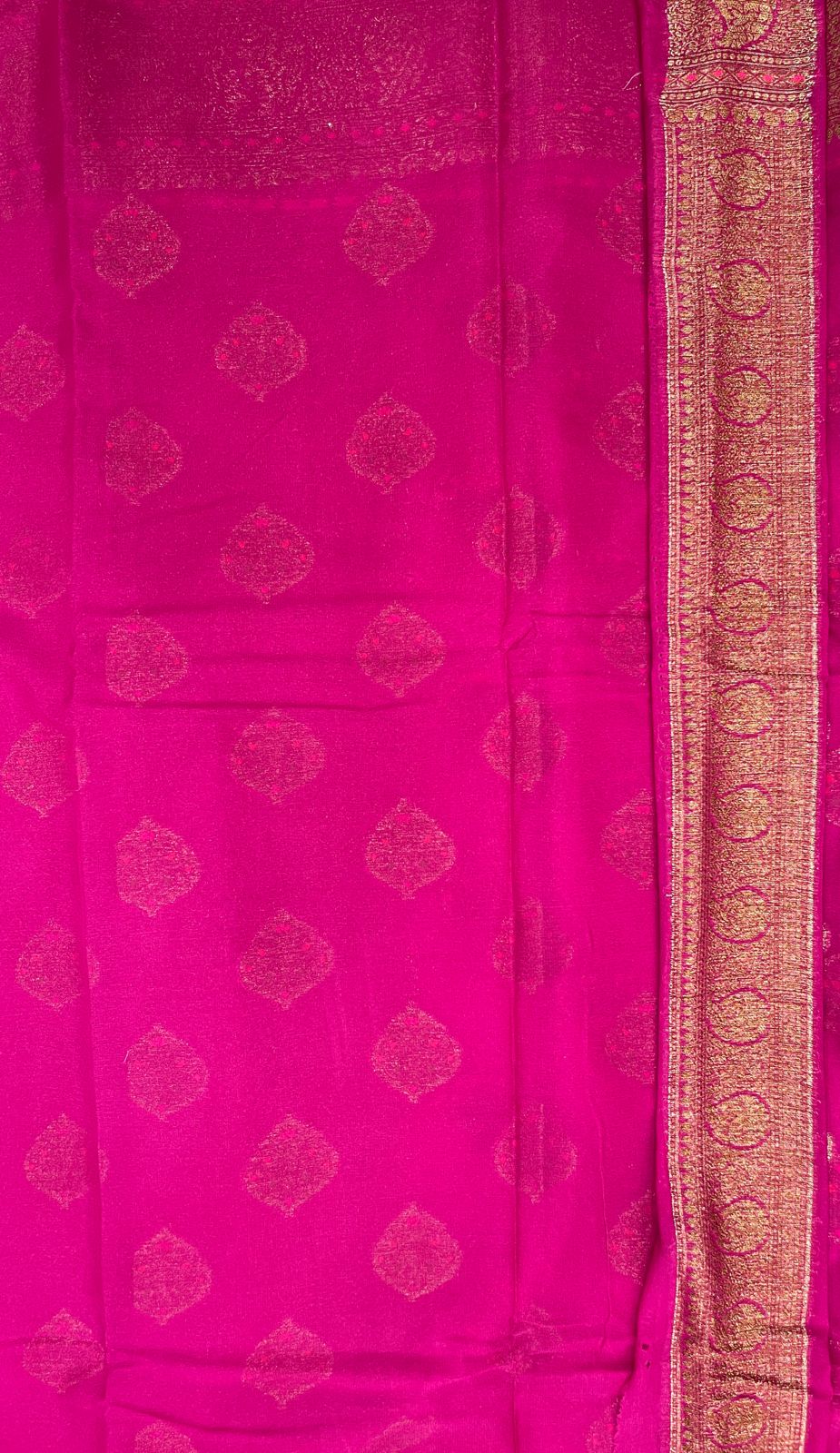 Faishana Pure Handloom Magenta Chiffon Floral Mina Copper Zari Booti with Paisley Mina Zari Border with Magenta Blouse 