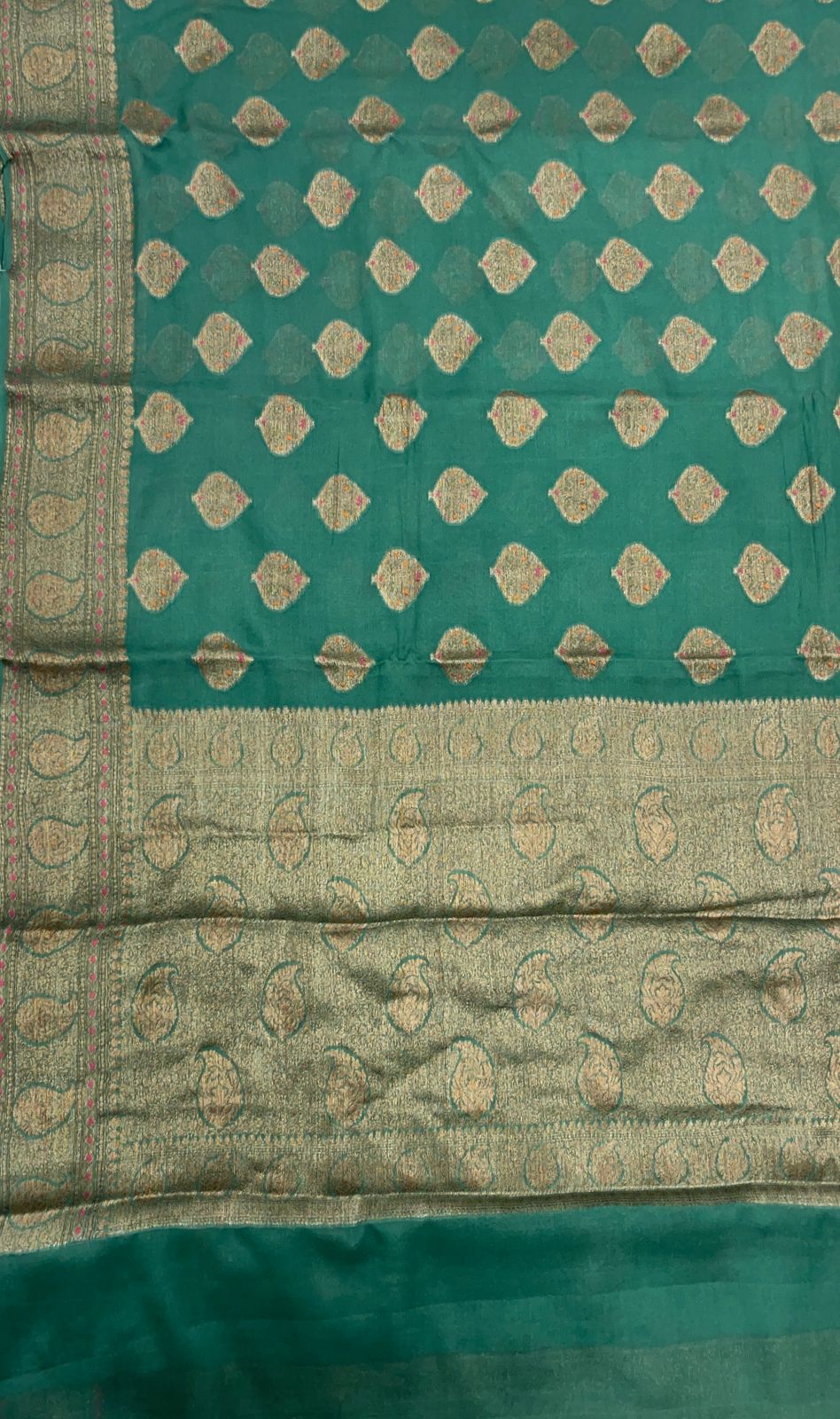 Faishana Pure Handloom Dark Green Chiffon Floral Mina Copper Zari Booti with Paisley Mina Zari Border with Dark Green Blouse 
