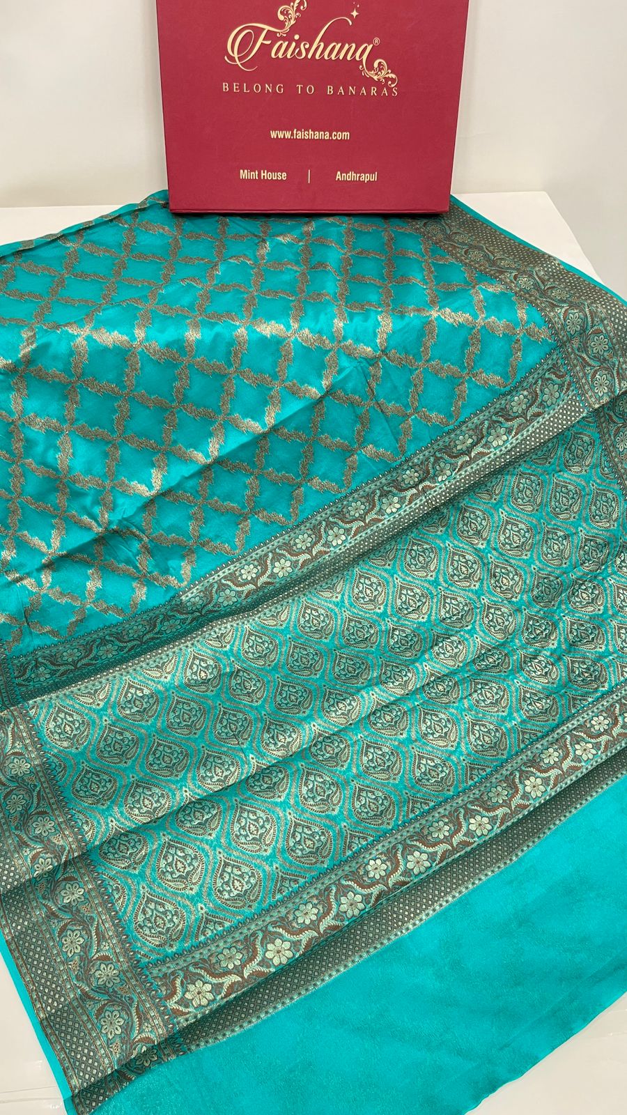 Faishana Pure Handwoven Sea Green Chiffon Kadiyal Copper Zari Jaal and Resham Mina Zari Boota Pallu with Sea Green Blouse