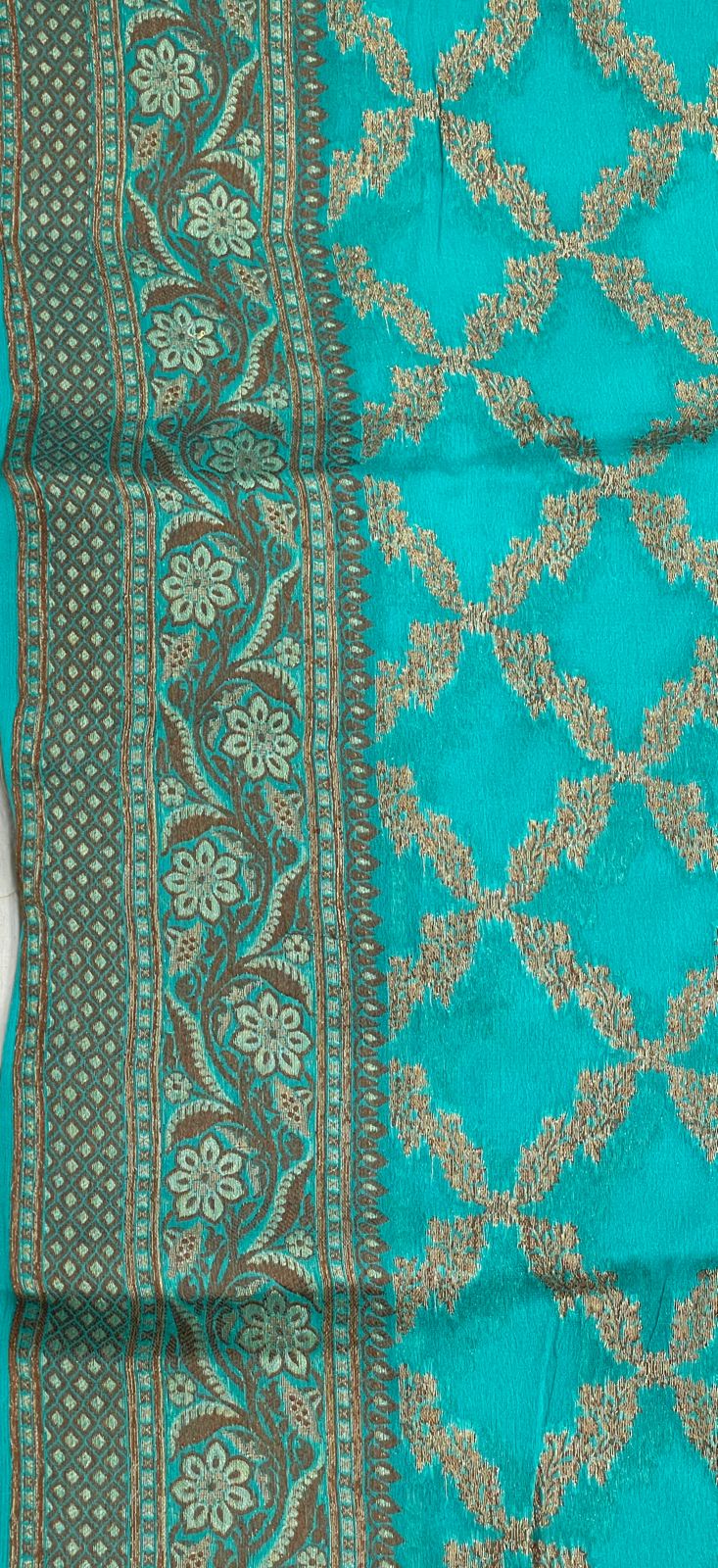 Faishana Pure Handwoven Sea Green Chiffon Kadiyal Copper Zari Jaal and Resham Mina Zari Boota Pallu with Sea Green Blouse