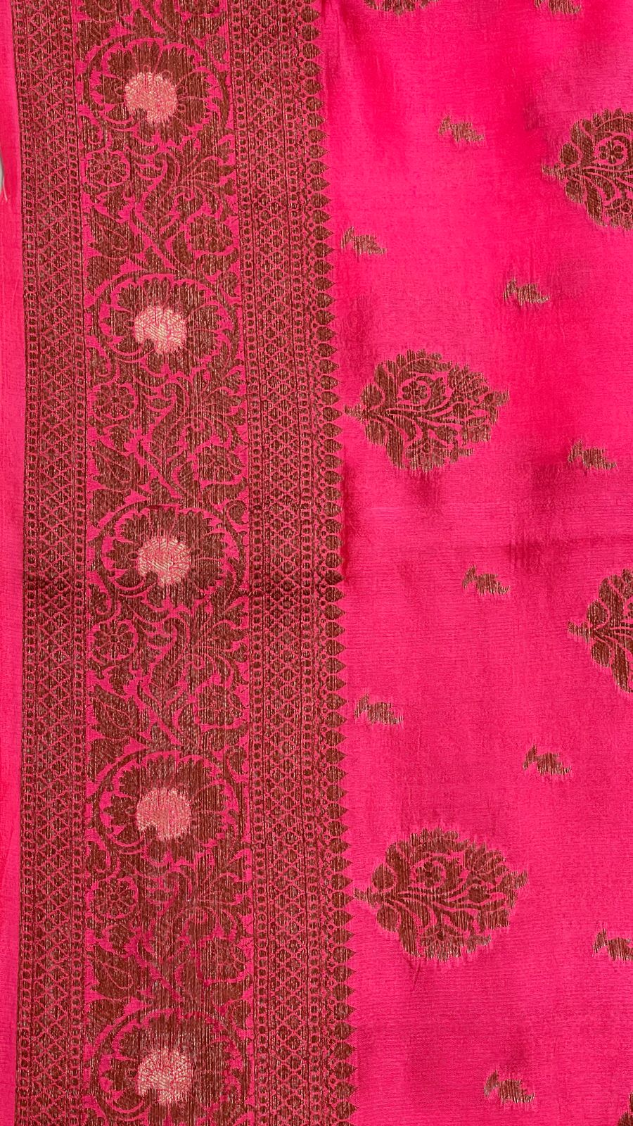 Faishana Pure Handloom Orange Contrast Pink Dupion Silk Copper Zari Floral Booti Banarasi Mina Zari Border with Floral Banarasi Pallu and Pink Blouse