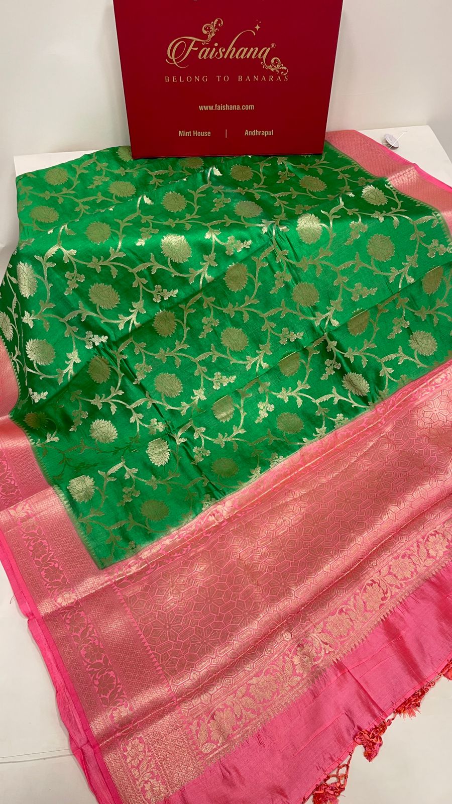 Faishana Pure Handloom Light Green Chiniya Silk Floral Silver Zari Tilfi Jaal with Contrast Baby Pink Zari Border and Baby Pink Blouse