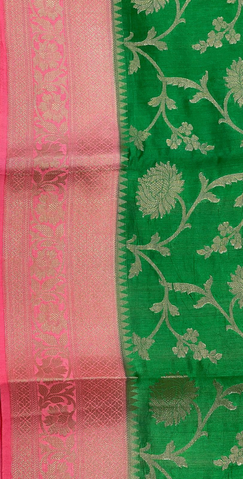 Faishana Pure Handloom Light Green Chiniya Silk Floral Silver Zari Tilfi Jaal with Contrast Baby Pink Zari Border and Baby Pink Blouse