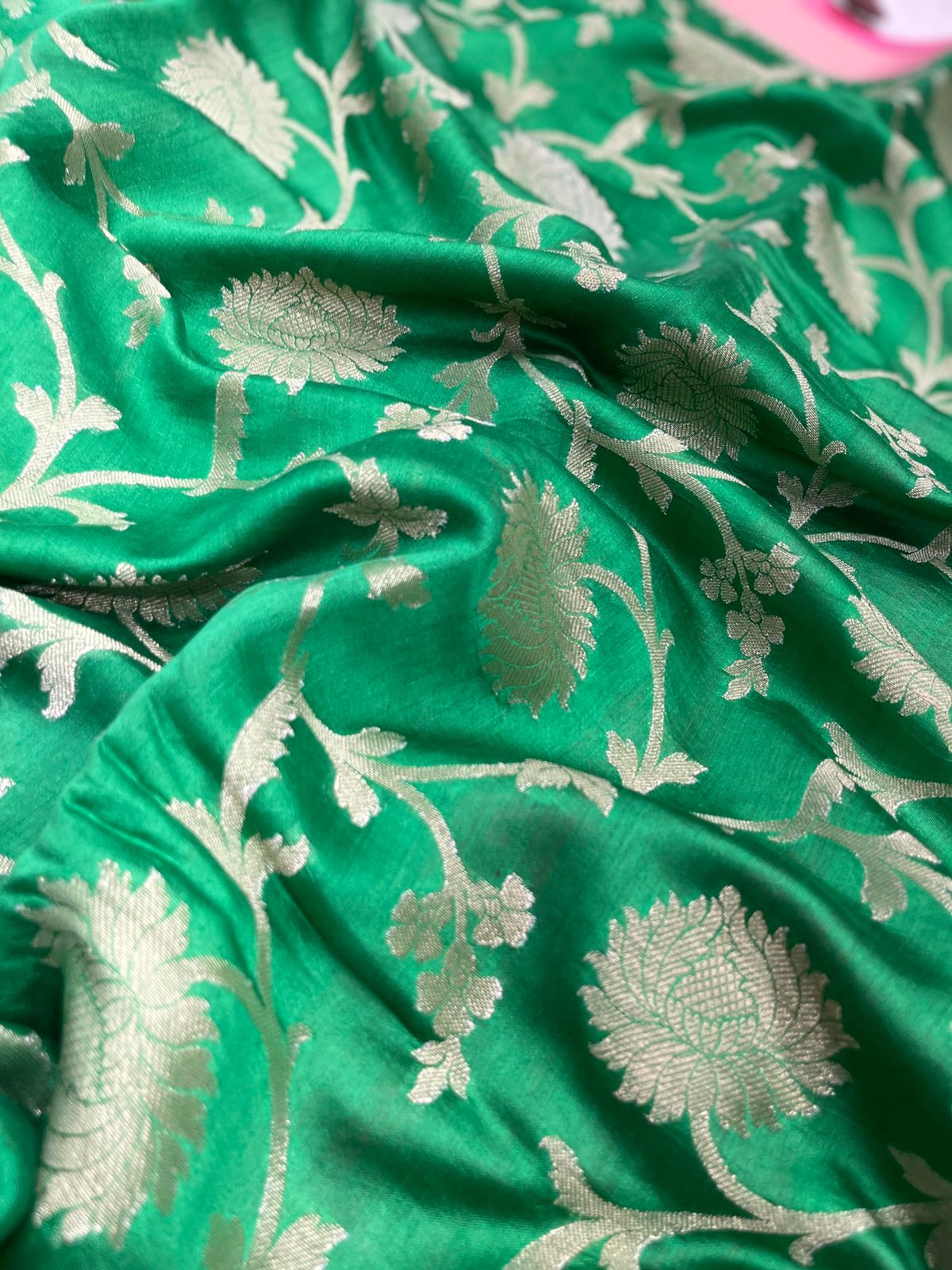 Faishana Pure Handloom Light Green Chiniya Silk Floral Silver Zari Tilfi Jaal with Contrast Baby Pink Zari Border and Baby Pink Blouse