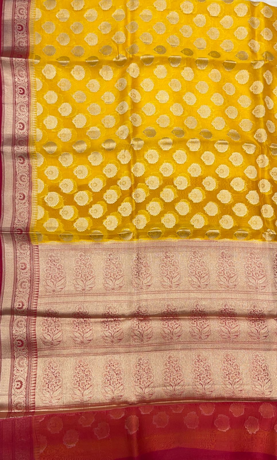 Faishana Pure Handloom Yellow Organza Floral Zari Booti with Contrast Red Big Floral Boota Pallu Zari Border and Red Blouse