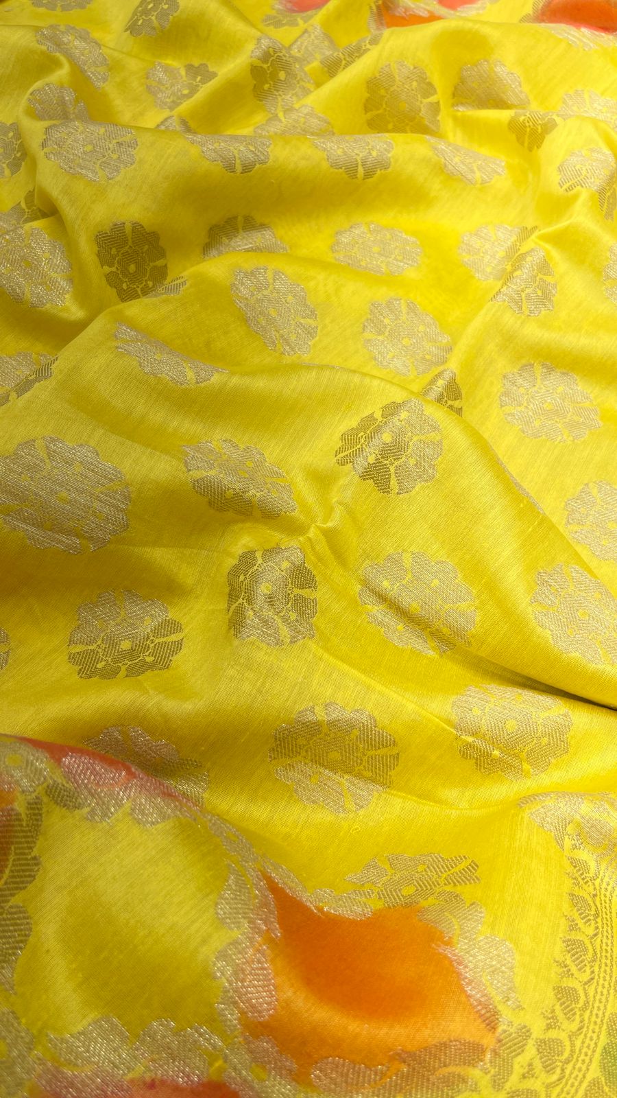 Faishana Pure Handloom Yellow Cotton Silk Zari Booti with Rangkaat Banarasi Zari Hand Painted Floral Pallu and Zari Border with Yellow Blouse