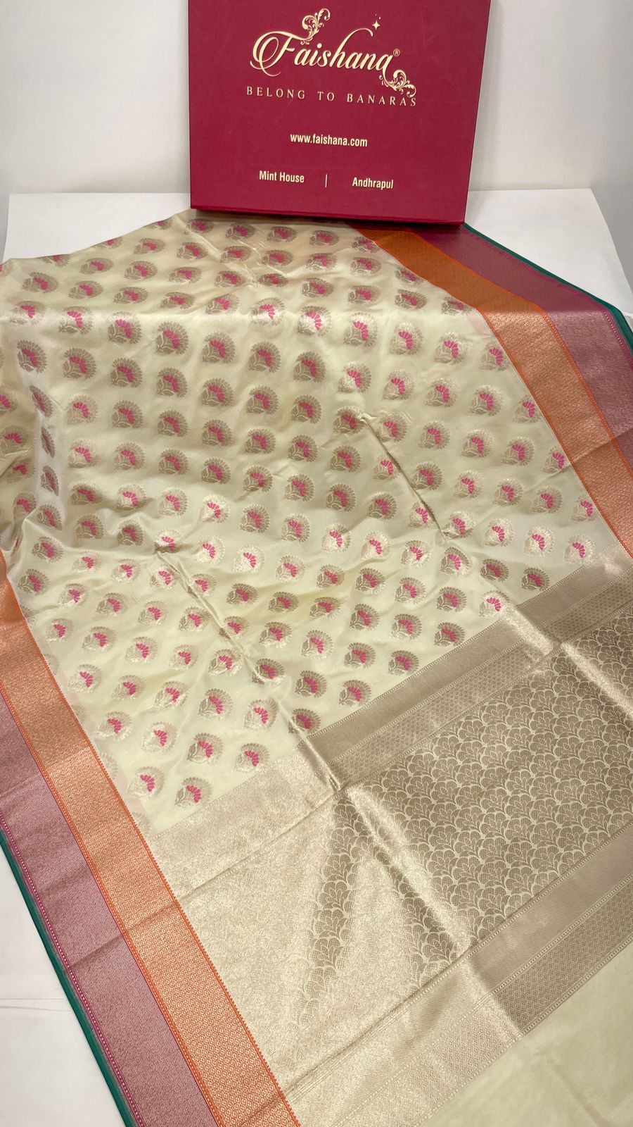 Faishana Presents Off-white Katan Silk Floral Zari Minakari Booti with Banarasi 2D Zari Border and Floral Pallu with Off-white Blouse