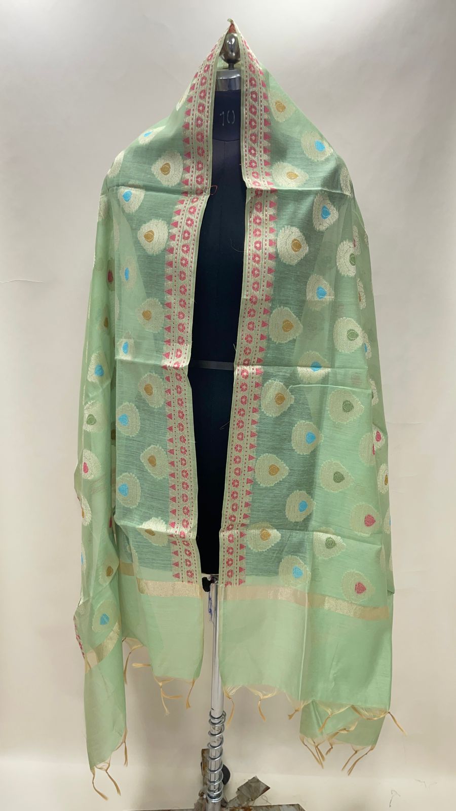 Faishana Presents Pista Green Cotton Zari Mina Boota With Pink Minakari Border Banarasi Dupatta