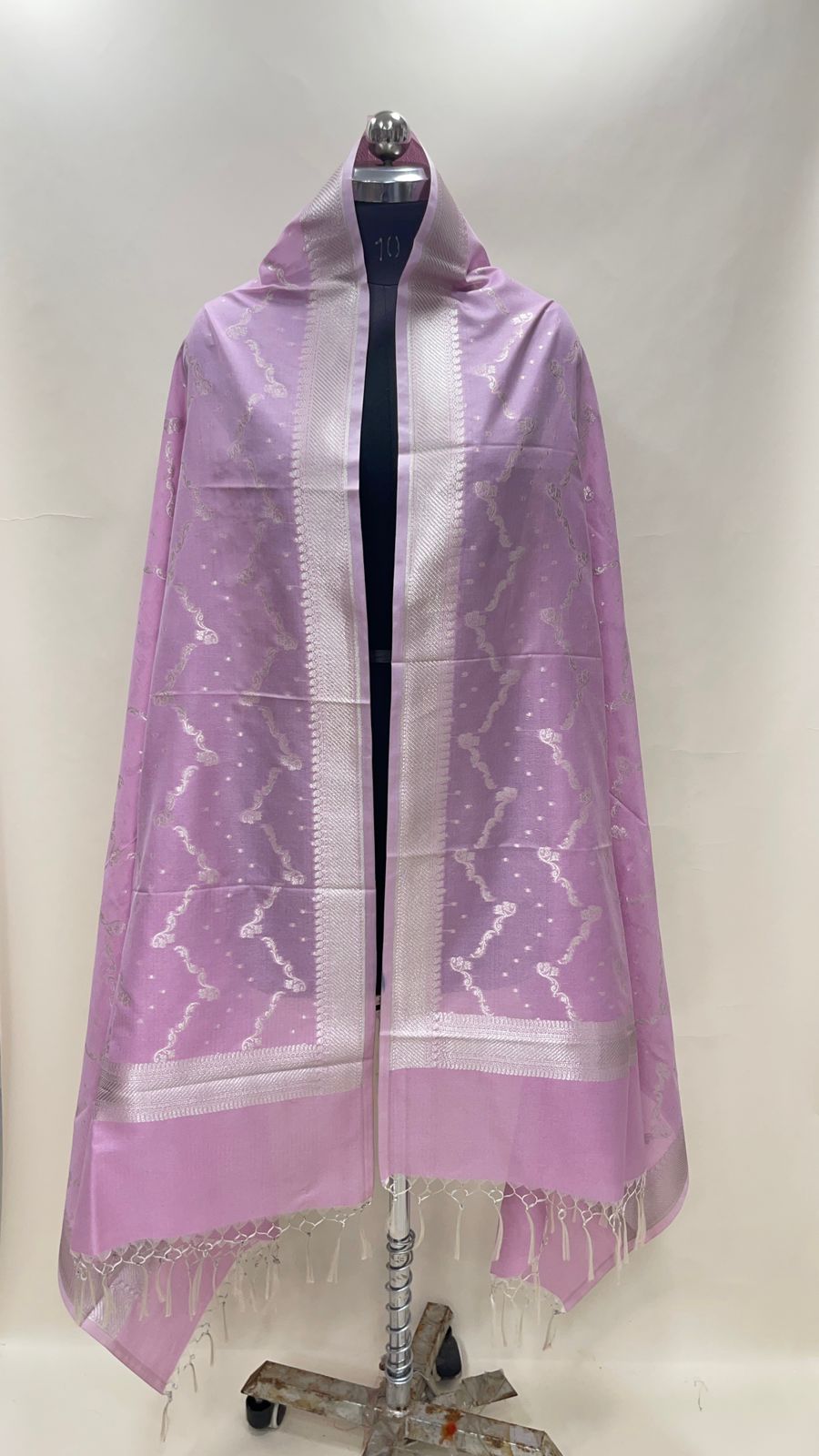 Faishana Present Light Purple Nakli Semi Katan Silk Silver Zari Zig Zag Stripe Zari Border Banarasi Dupatta