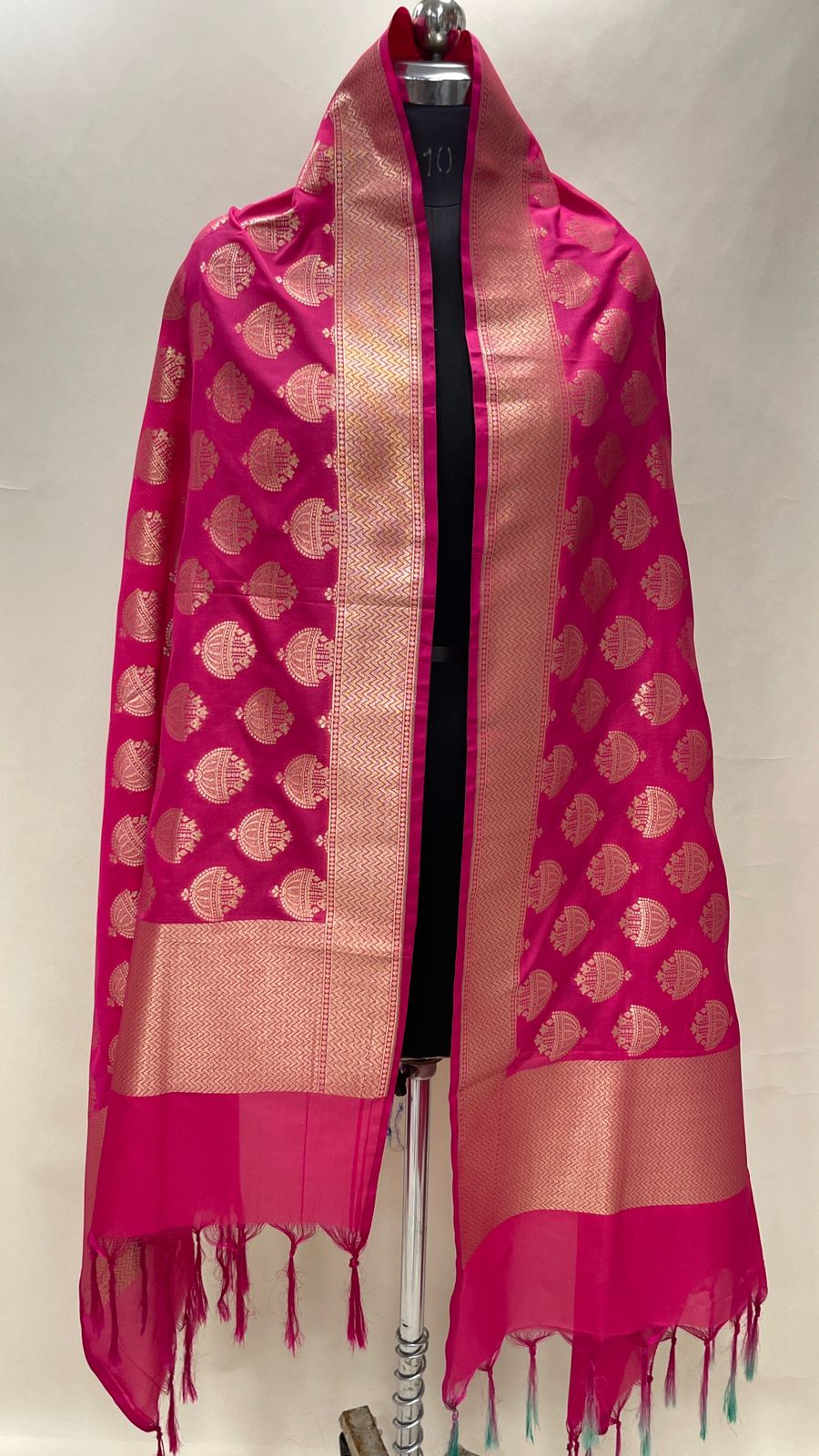 Faishana Presents Pink Semi Katan Silk Golden Zari Floral Boota With Zig-Zag Zari Border Banarasi Dupatta