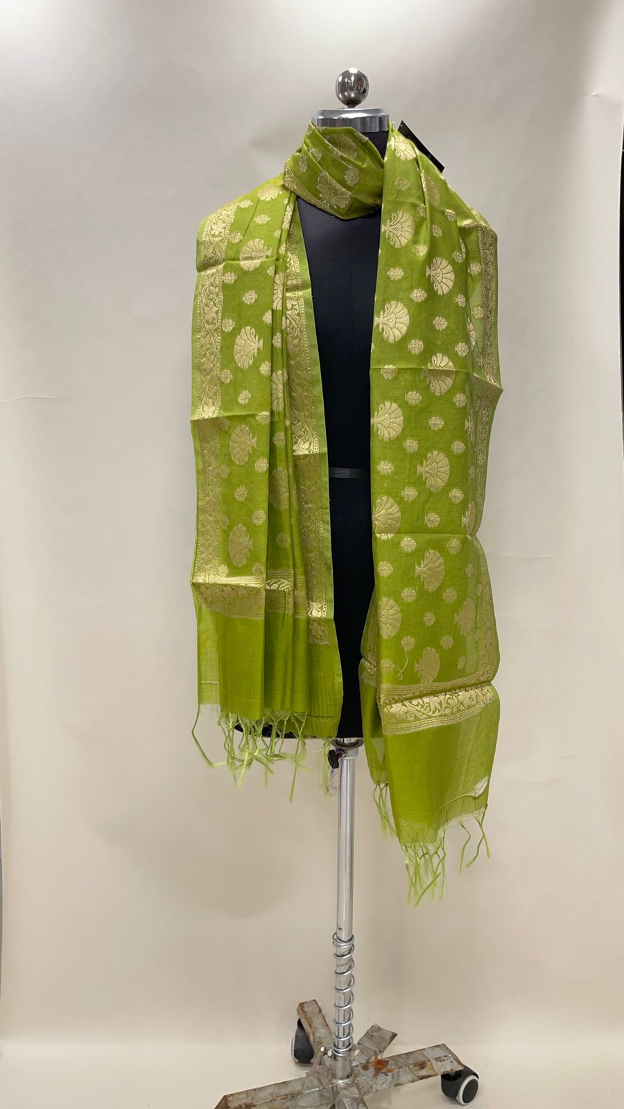 Faishana Presents Green Cotton Golden Zari Chunri Boota Zari Border Banarasi Dupatta