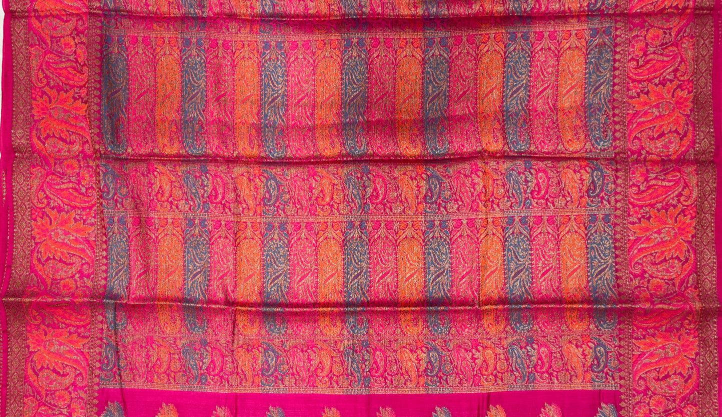 Faishana Pure Handloom Magenta Chiniya Silk Floral Minakari Zari Booti with Paisley Mina Zari Border and Rangkaat Paisley Pallu with Magenta Blouse