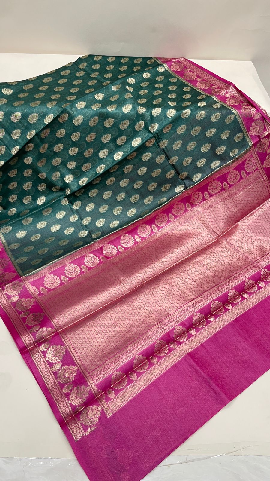 Faishana Pure Handwoven Dark Green Tussar Silk Floral Mina Zari Booti with Contrast Pink Mina Floral Zari Border and Pallu with Pink Blouse